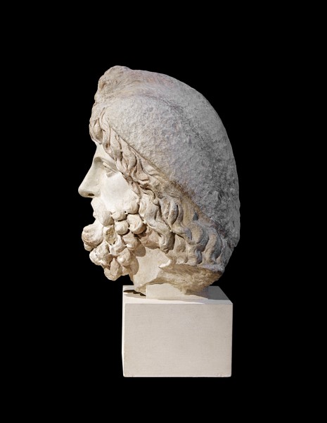 Serapis Louvre AO1027 profil