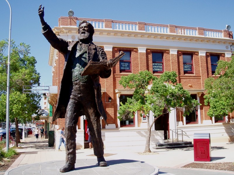 Sir Henry Parkes statue in Parkes NSW