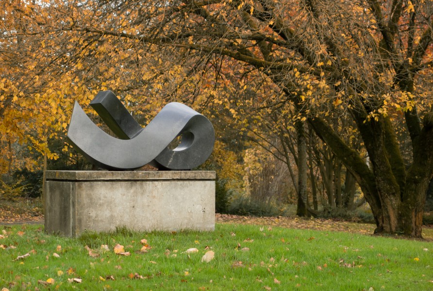 Skulptur Meteorit Gruga Park Essen 2013