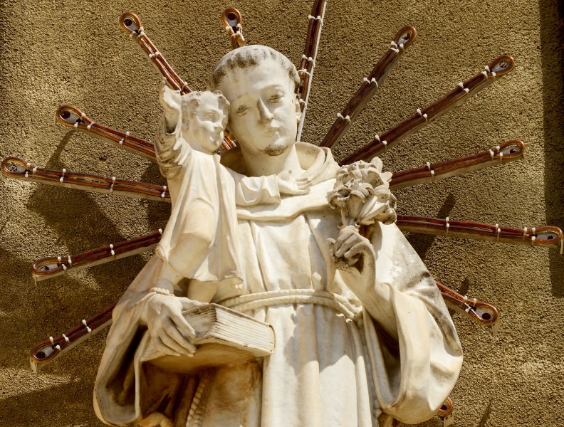 Statua San Antonio - manduria