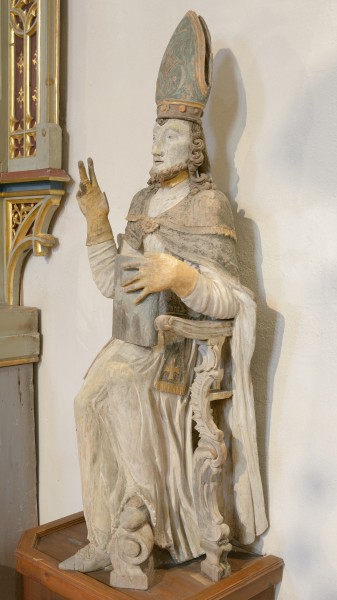 Statue aus dem Barock des Heiligen Vigilius in der St. Vigil Kirche in Kastelruth