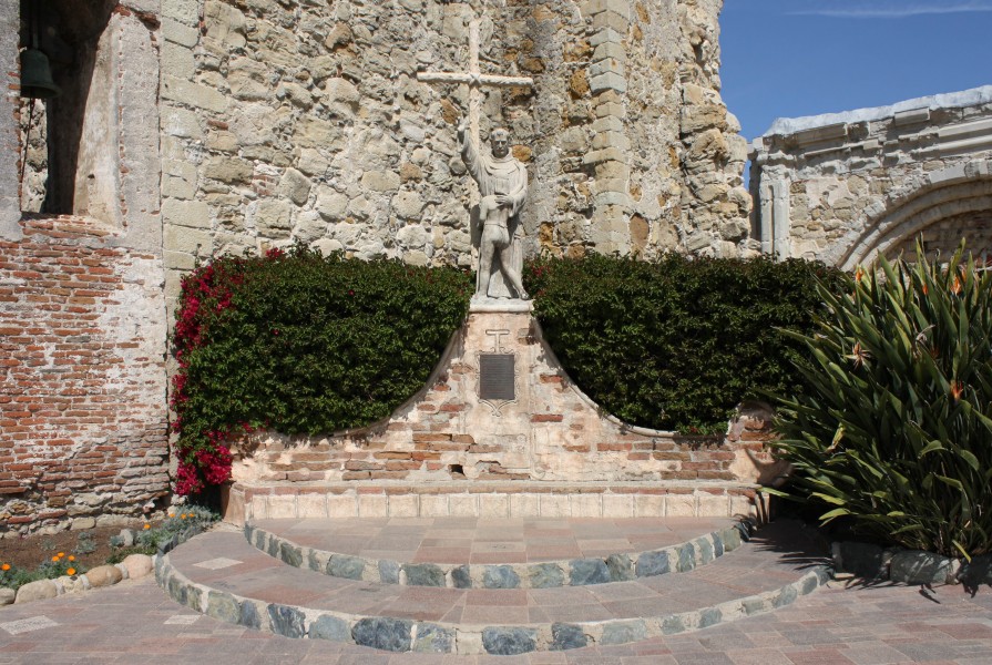 Statue of Junípero Serra