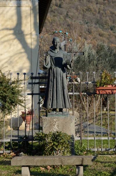Statue of San Bernardino in Trevignano Romano