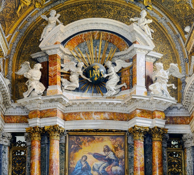 Statues of altar in Gesù e Maria (Rome)