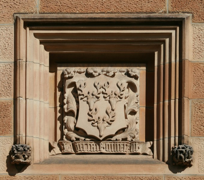 SydneyUniversity GreatHall SandstoneCrest 5