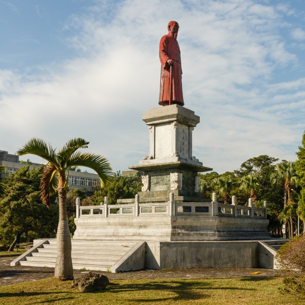 Taipei Taiwan Statue-of-Lin-Sen-in-Jieshou-Park-01