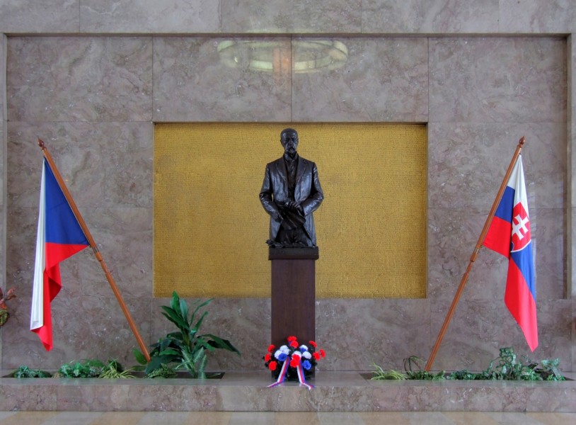 Tomáš Garrigue Masaryk statue - Army Museum Žižkov