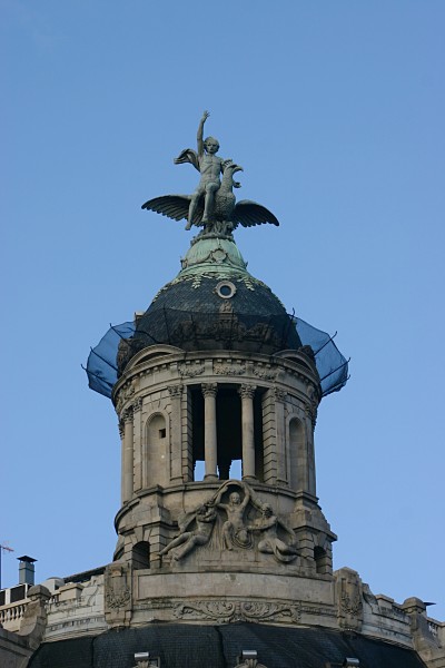 Unión y el Fénix building - Barcelona 2014 (2)