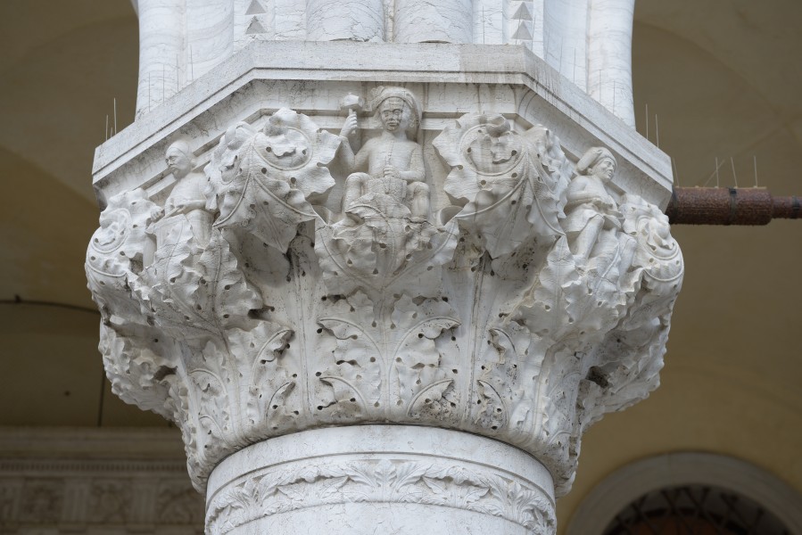 Venezia - Palazzo ducale - Colonna 21 - Lapicida