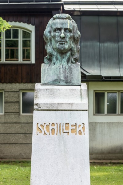 Villach Peraustraße Schillerpark Bronze-Büste Friedrich Schiller 28052018 3465