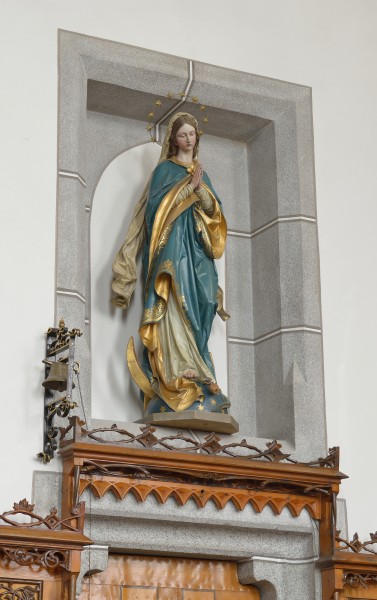 Virgin Mary in the parish church of Feldthurns