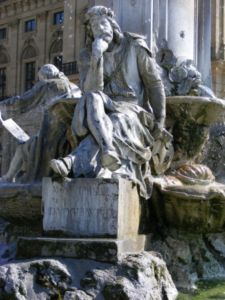 Würzburg - Frankoniabrunnen , Walther von der Vogelweide