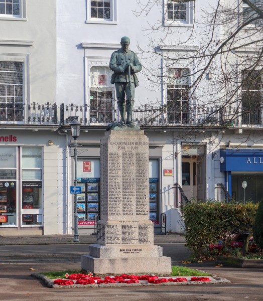 War Memorial, The Parade, Leamington Spa (1)