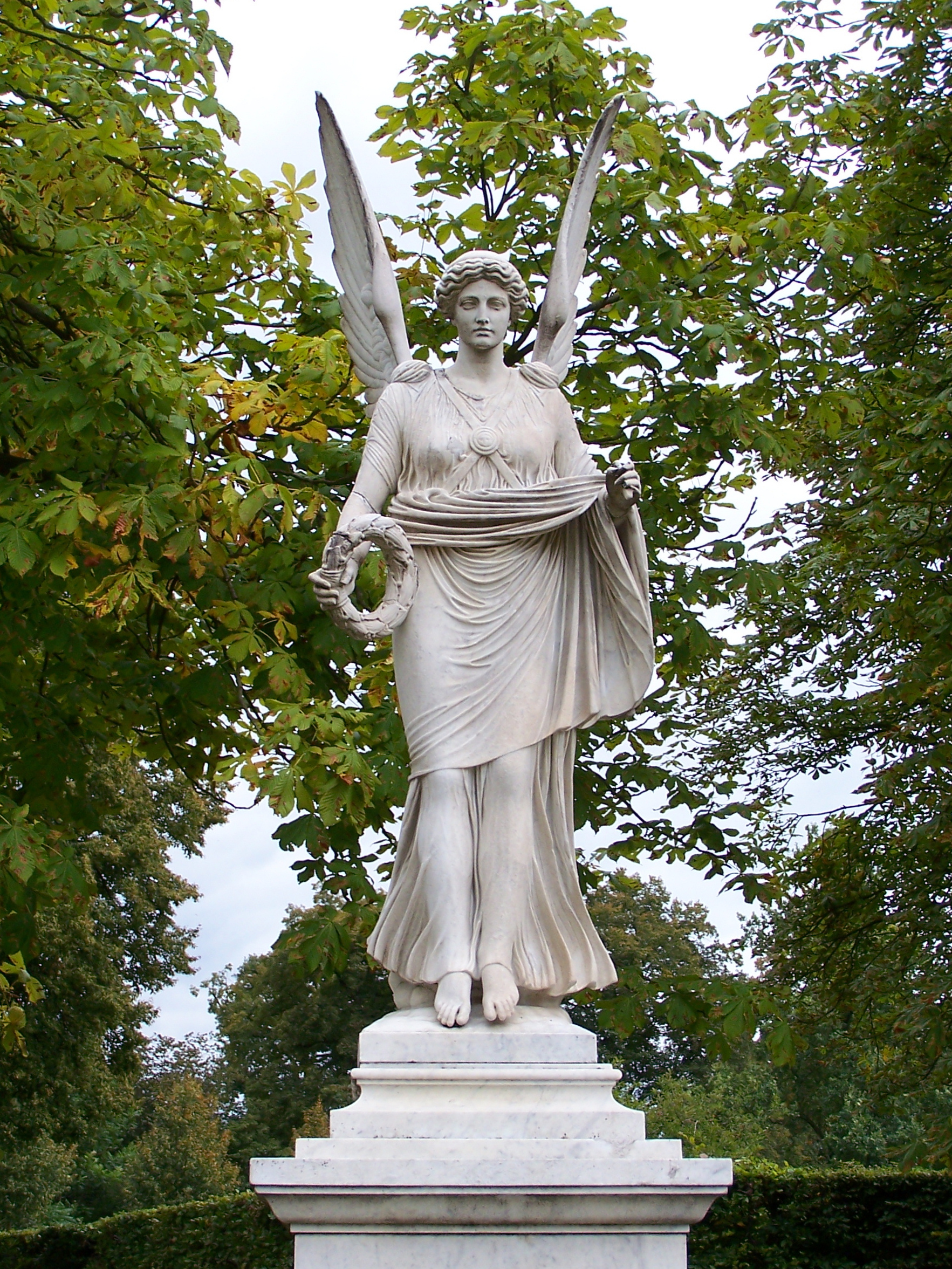 Sanssouci - Angel 01