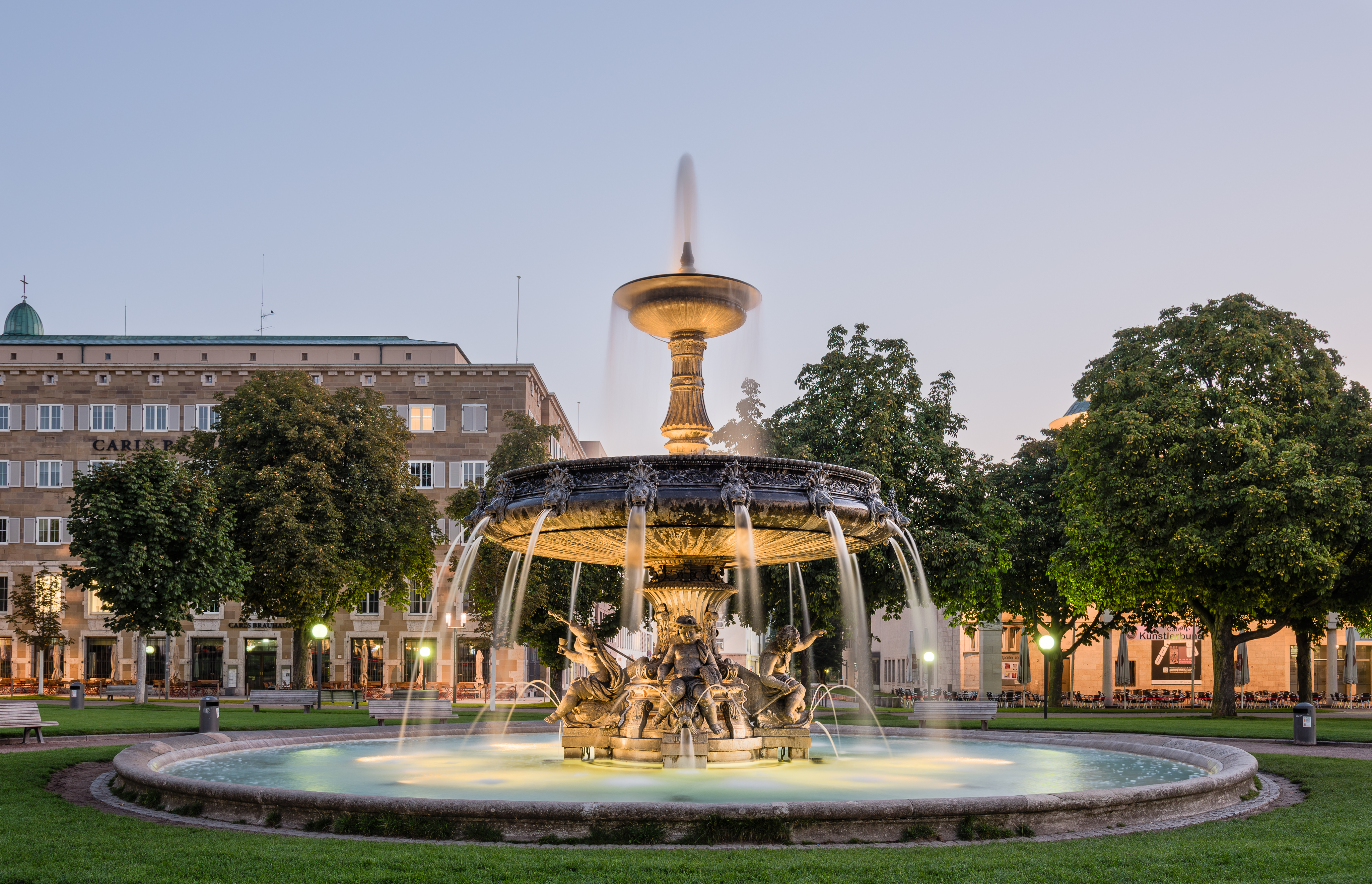 Schlossplatzspringbrunnen Schlossplatz Stuttgart 2015 02