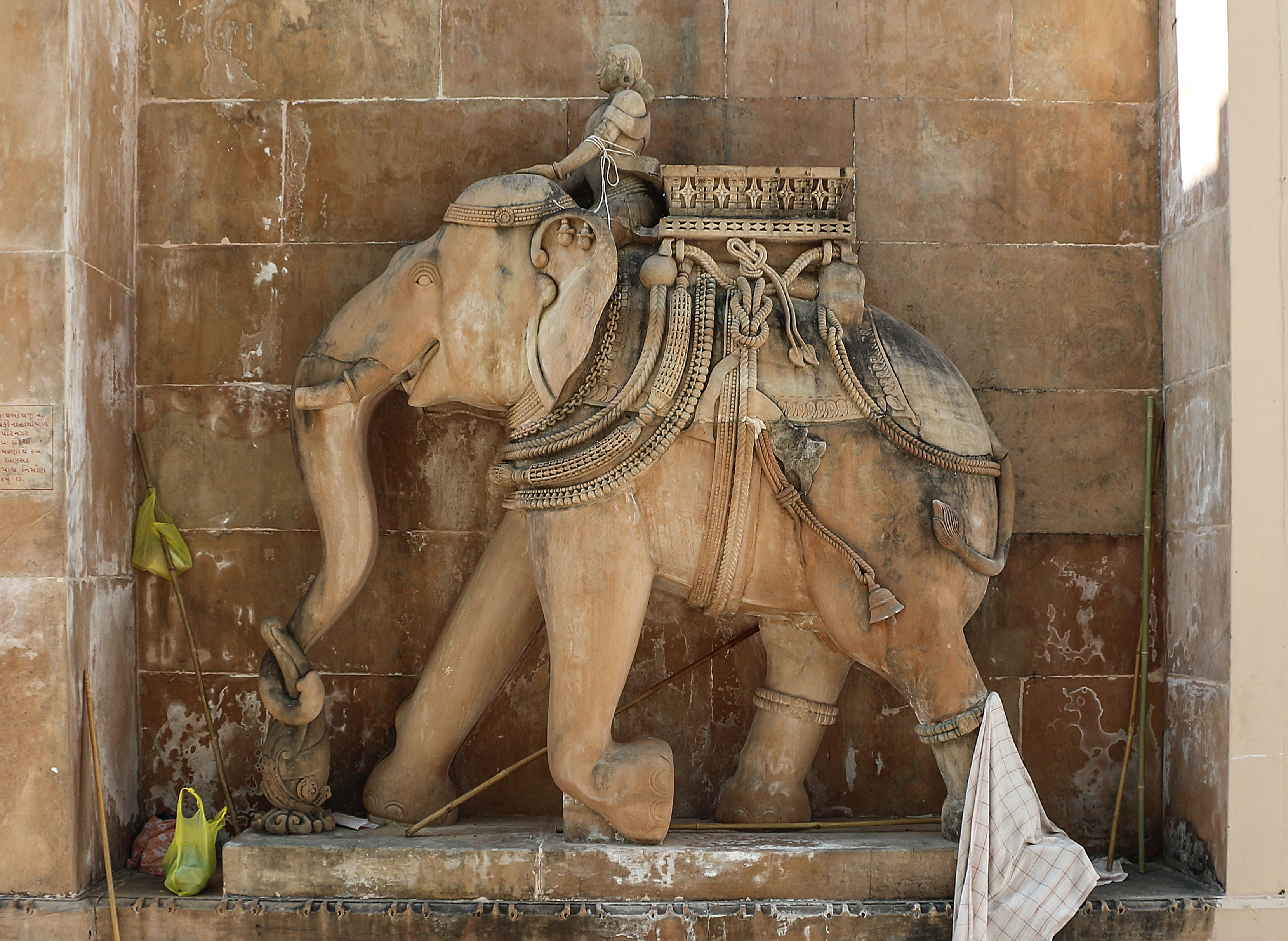 Sculpture of elephant, Palitana