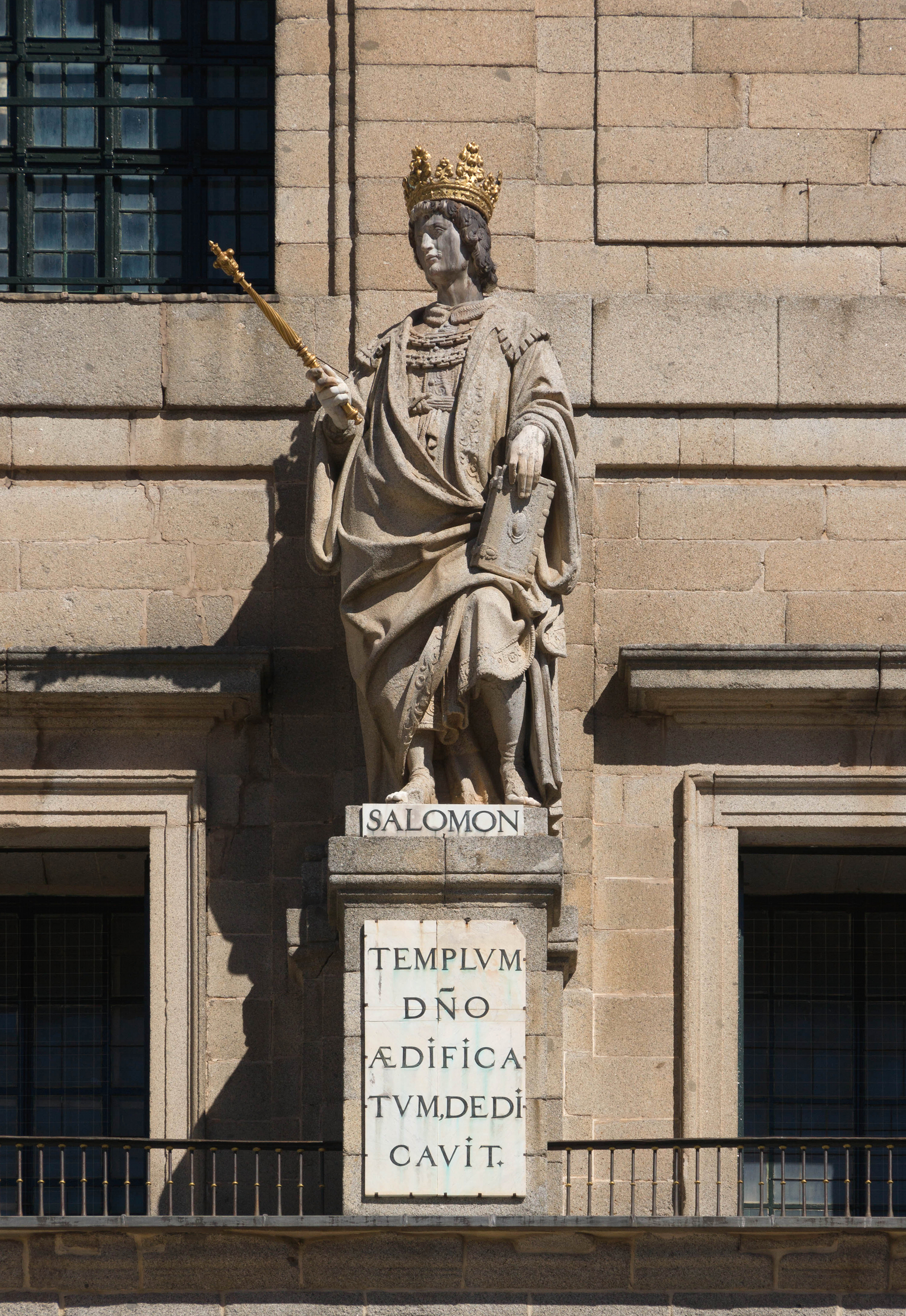 Statue king Solomon El Escorial Spain