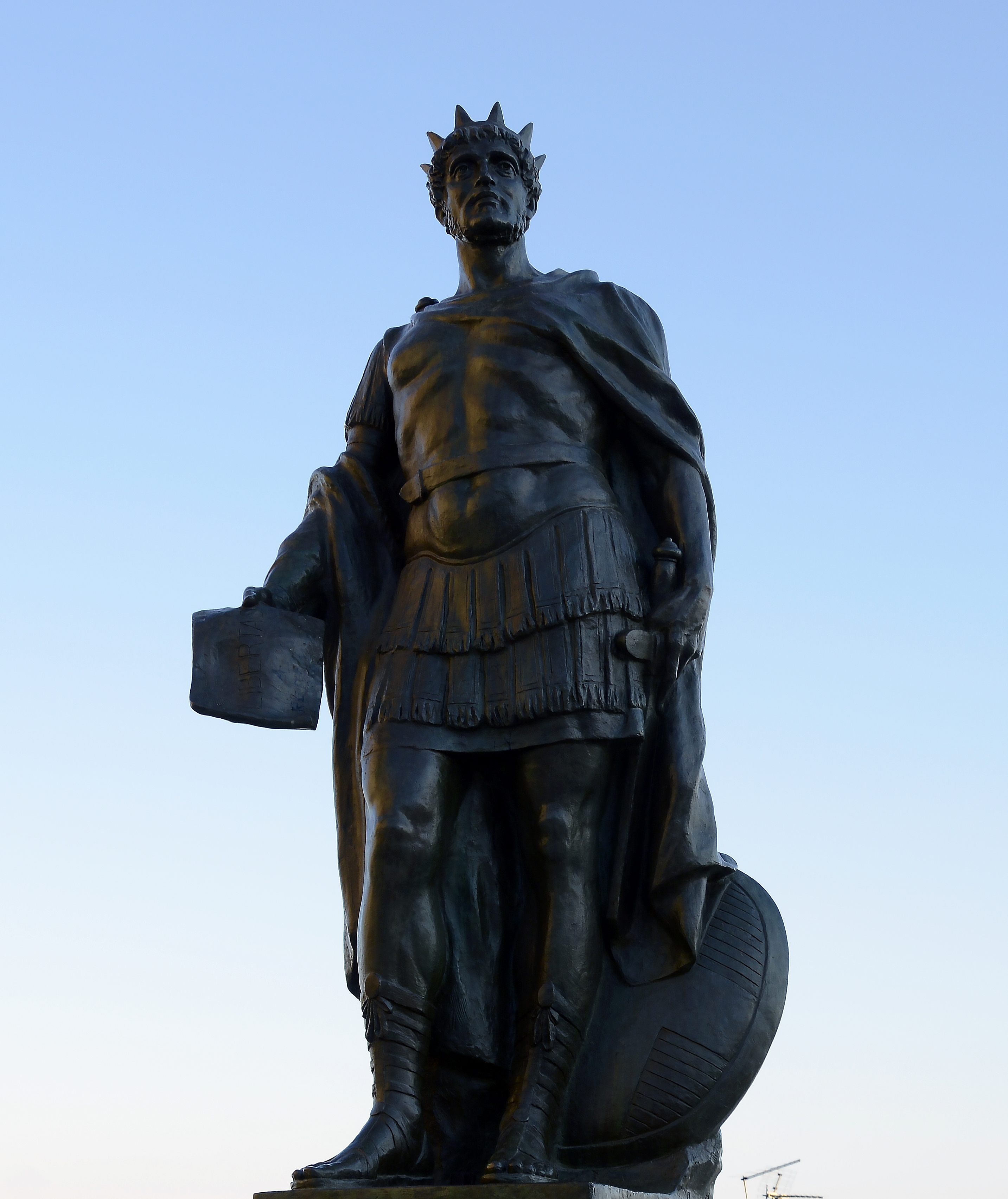 Statue of Federico II Hohenstaufen in Oria