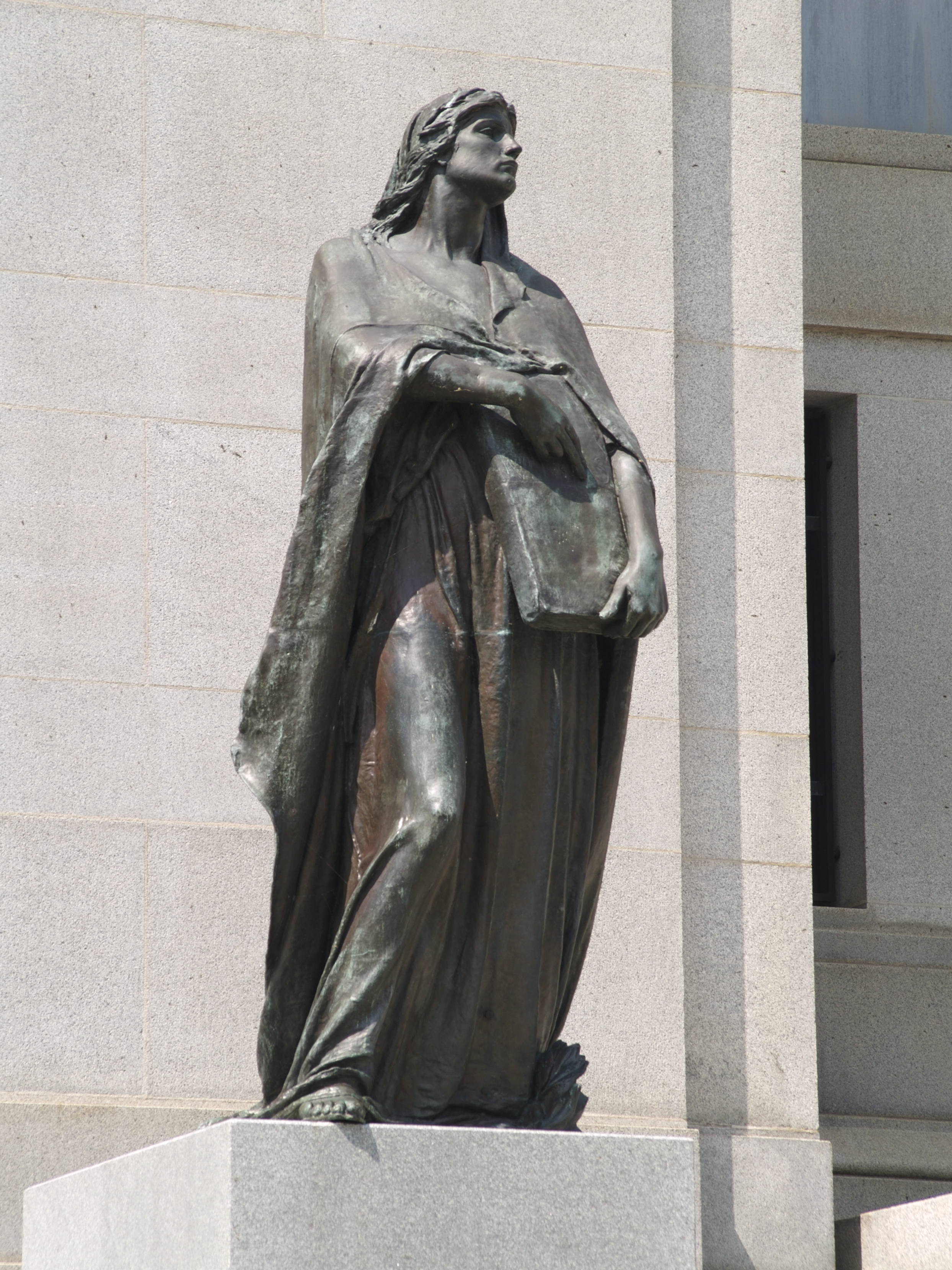 Statue of Truth