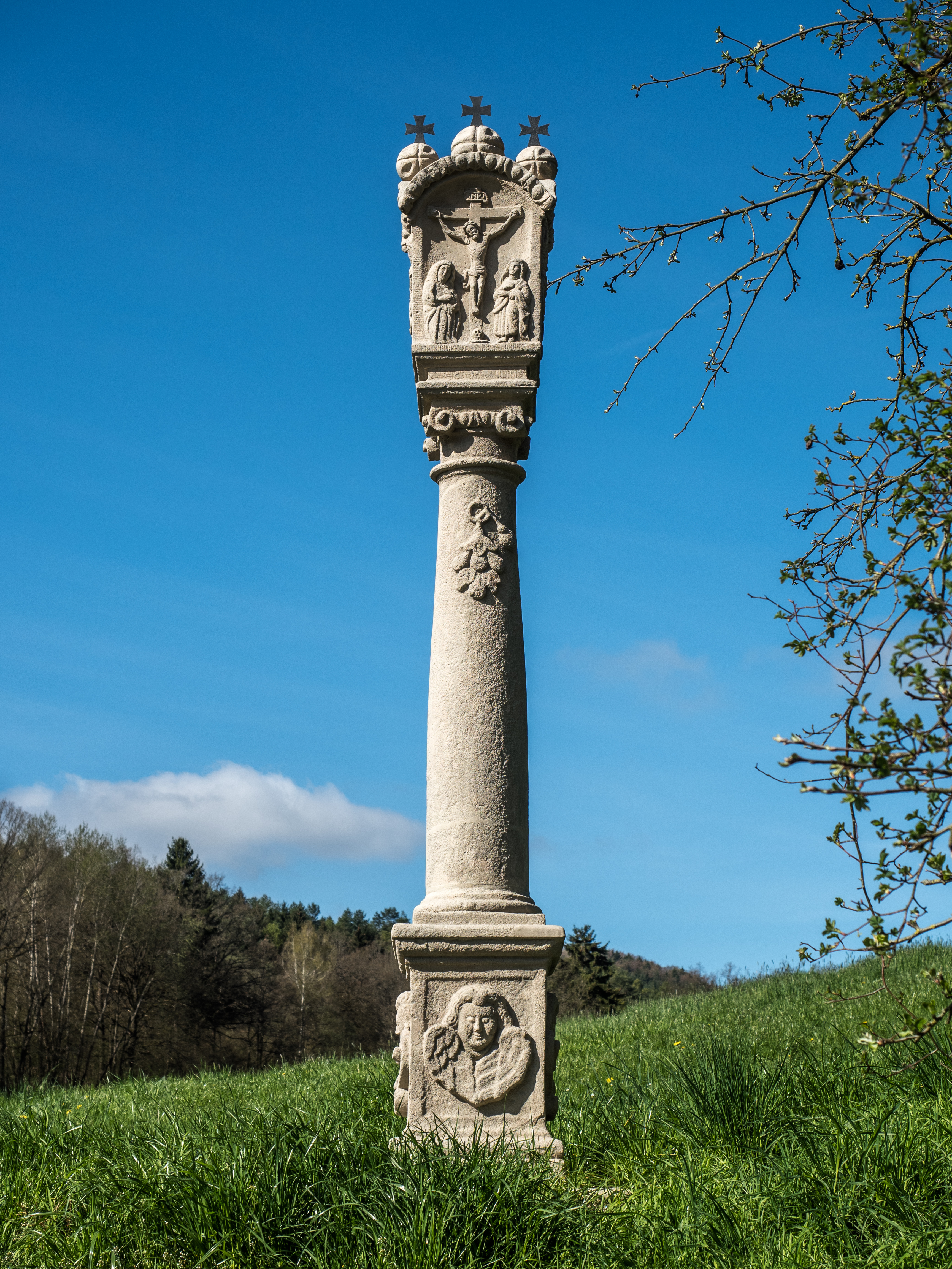 Steinsäule-Krassach-P4202057
