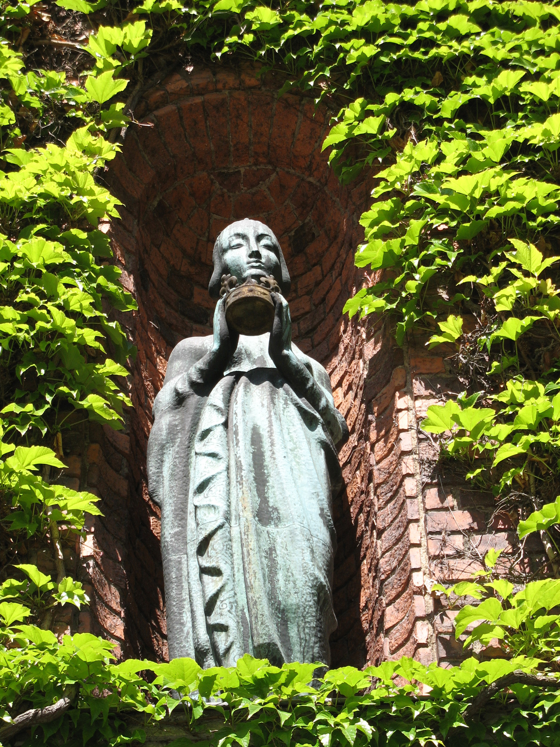 Stockholm City Hall sculpture