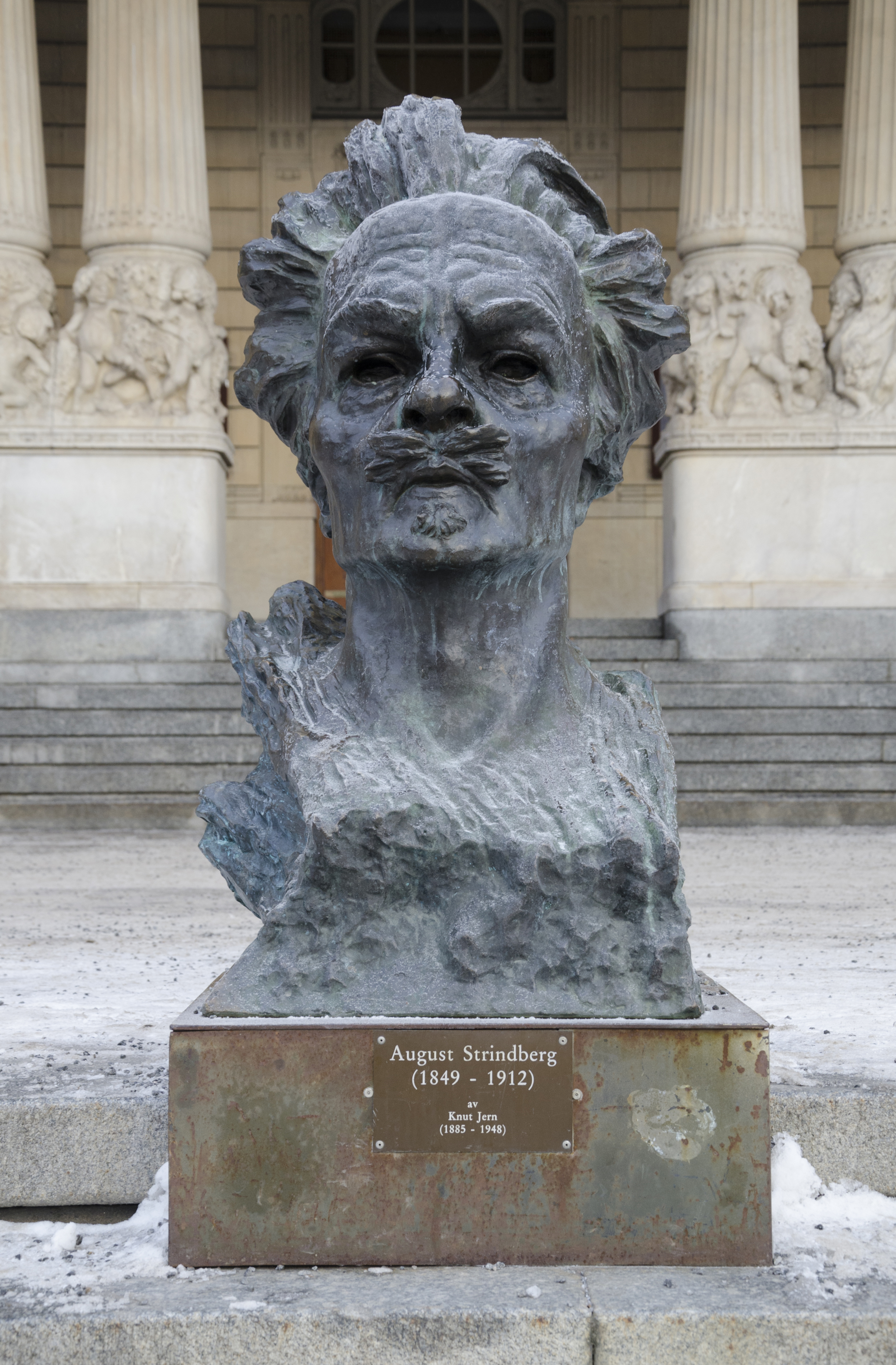 Strindberg-byste i Stockholm (2)