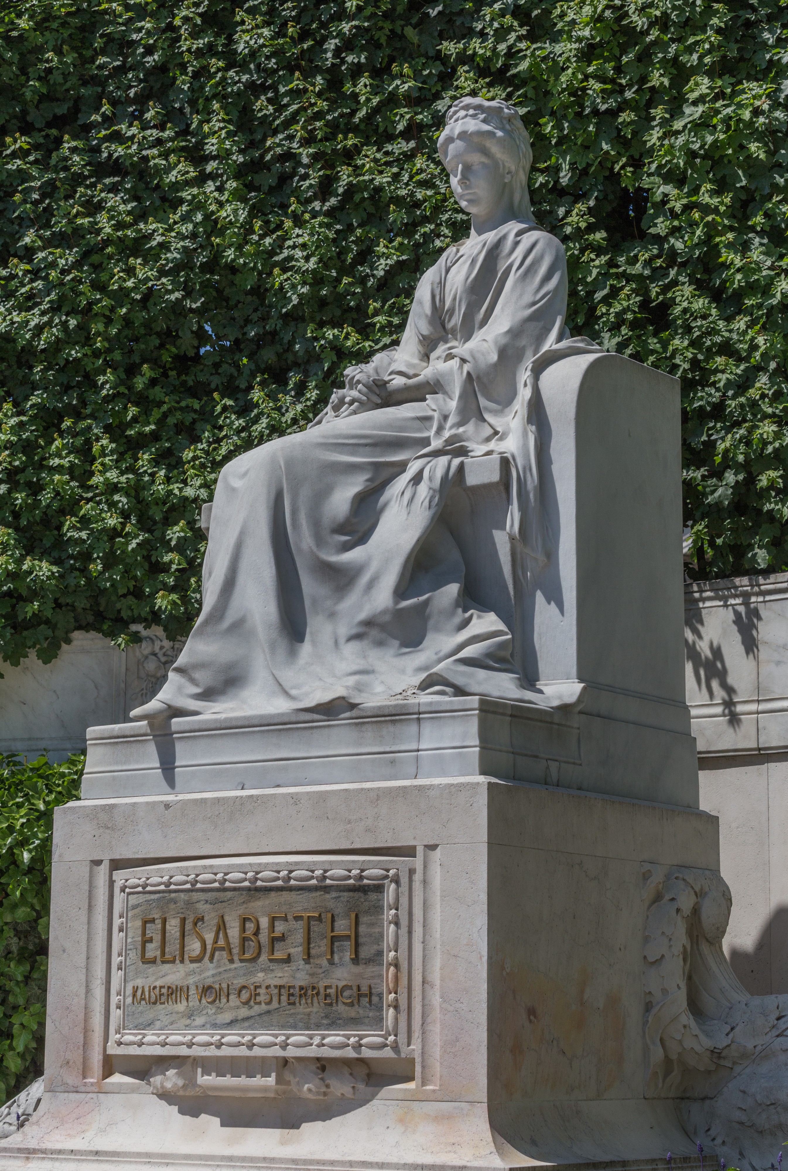 AT 20134 - Empress Elisabeth monument, Volksgarten, Vienna - 6182