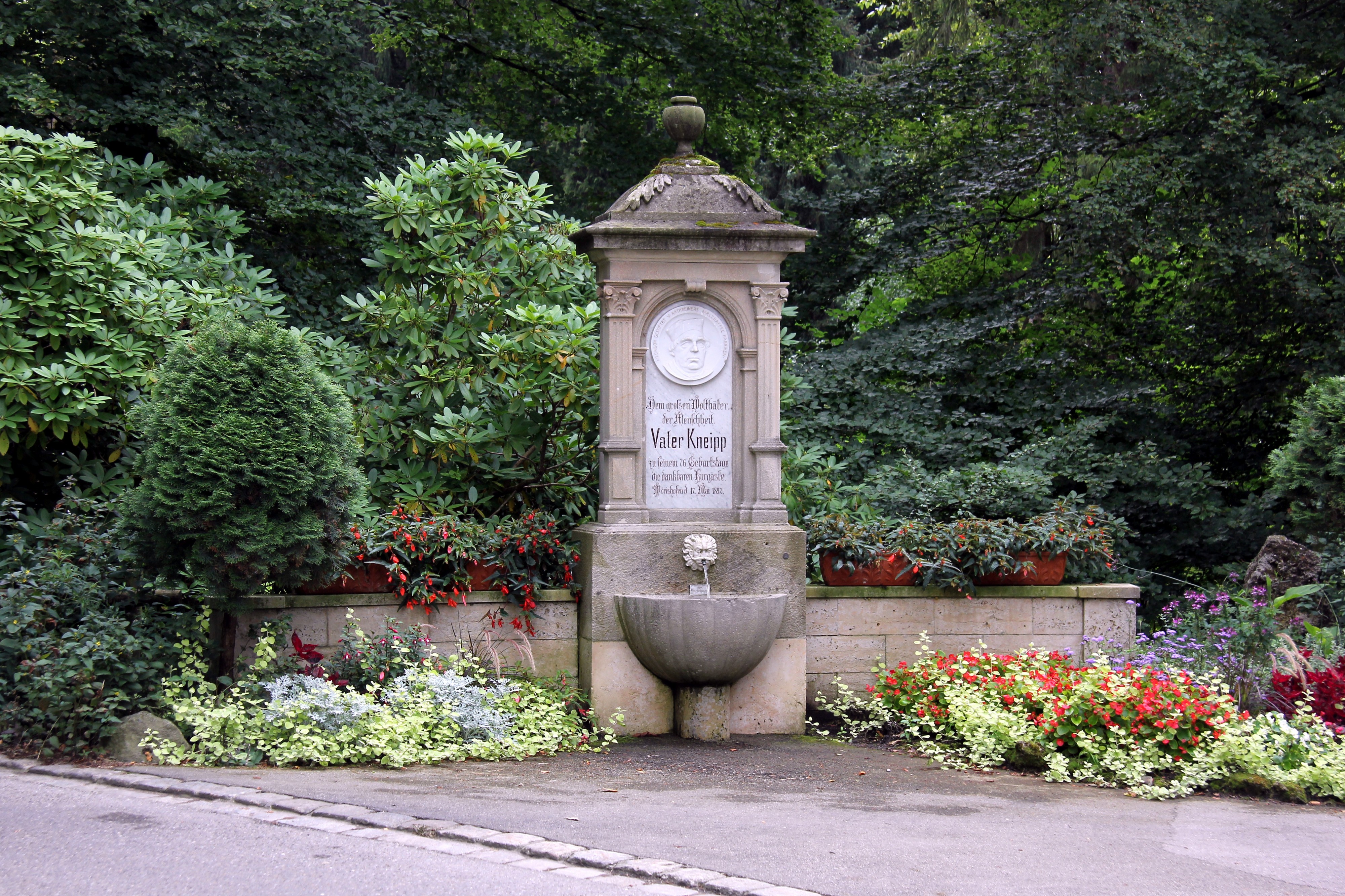 Bad Wörishofen - Kneippbrunnen Kurpark 2013-08-28 (1666)
