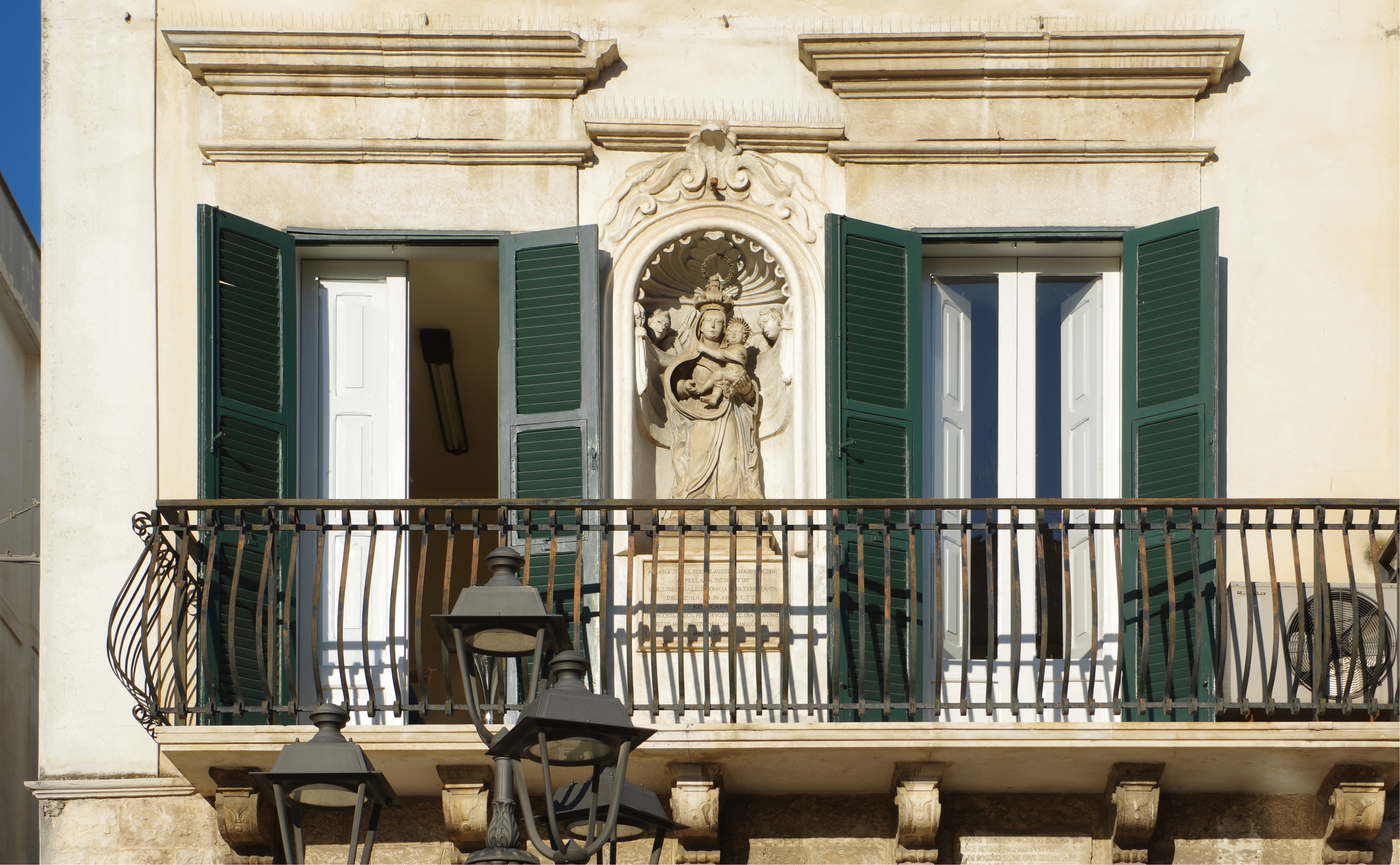 Bitonto BW 2016-10-19 16-30-11