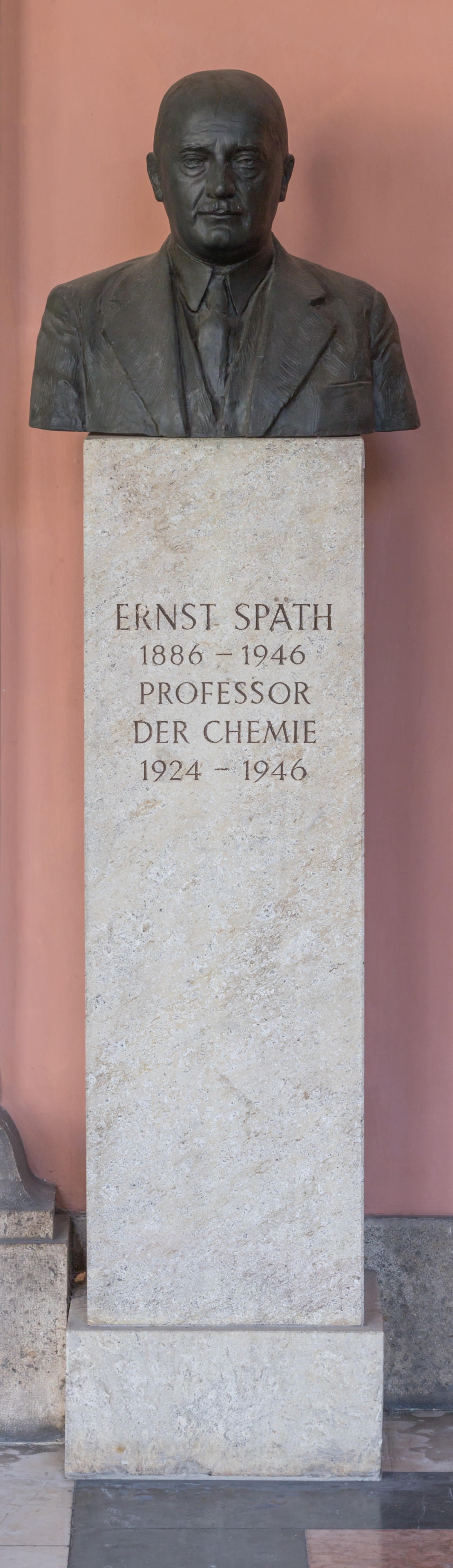Ernst Späth (Nr. 41) Bust in the Arkadenhof, University of Vienna-2130