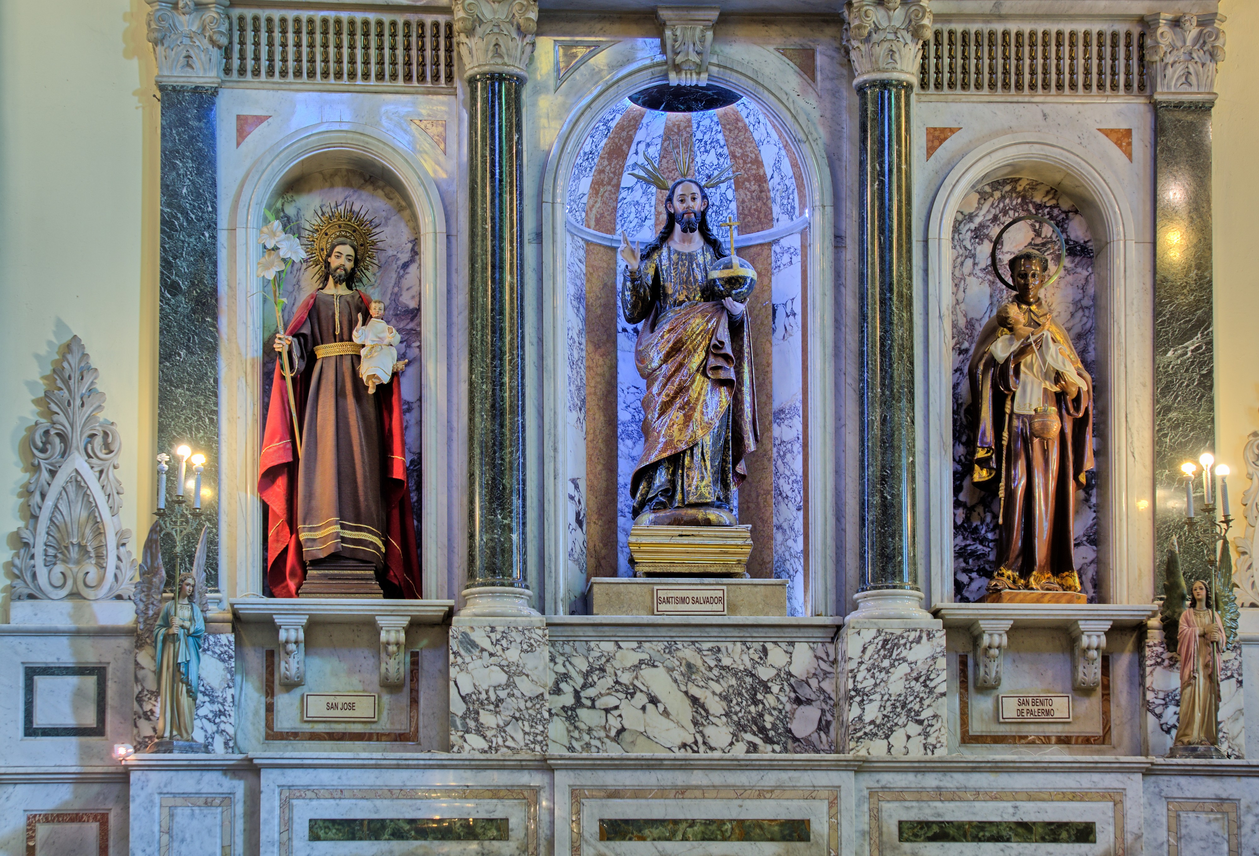 EstatuasIglesiaSanFrancisco-Jujuy