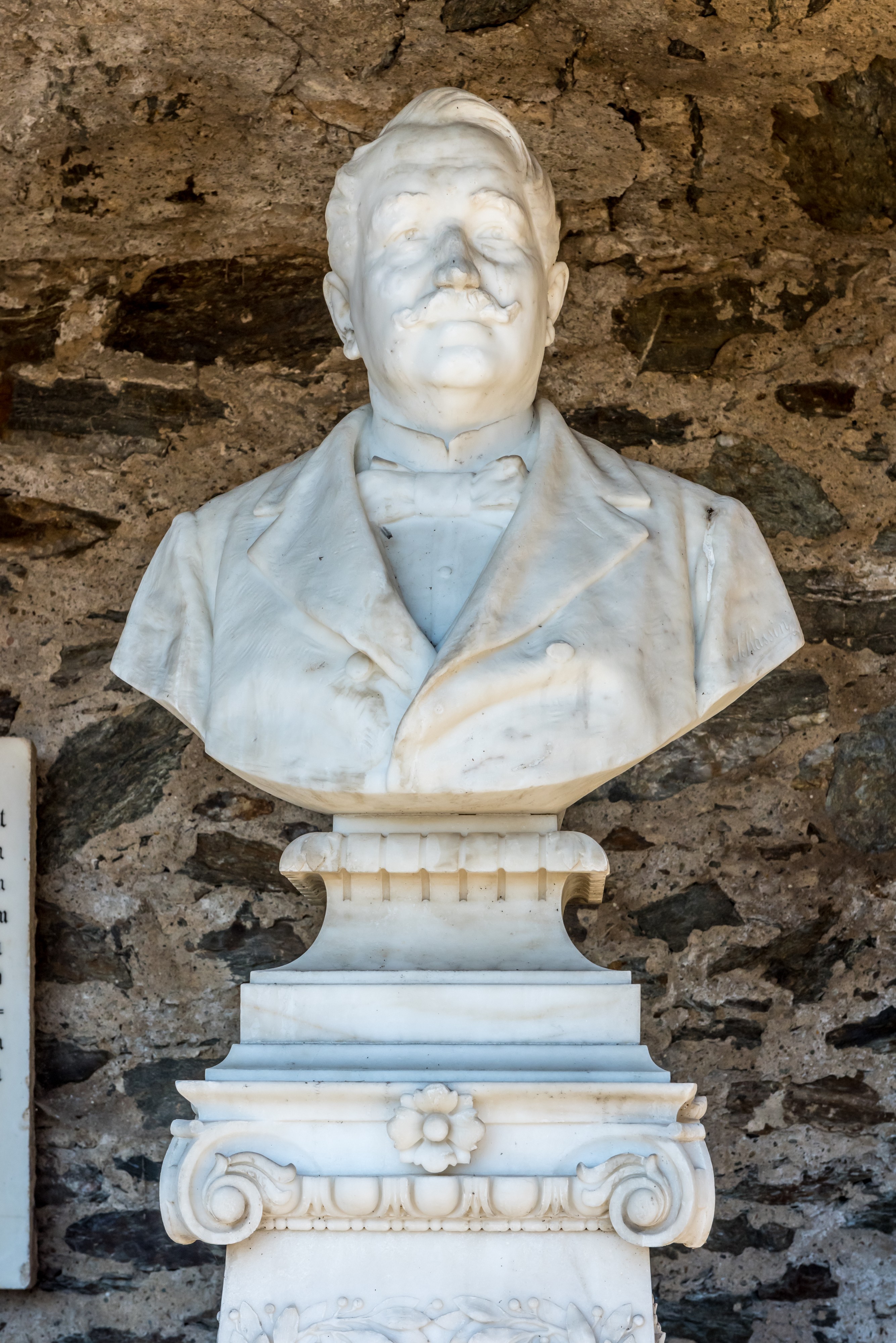 Klagenfurt Villacher Vorstadt Kreuzbergl Schweizerhaus Kink-Denkmal 29012018 2455