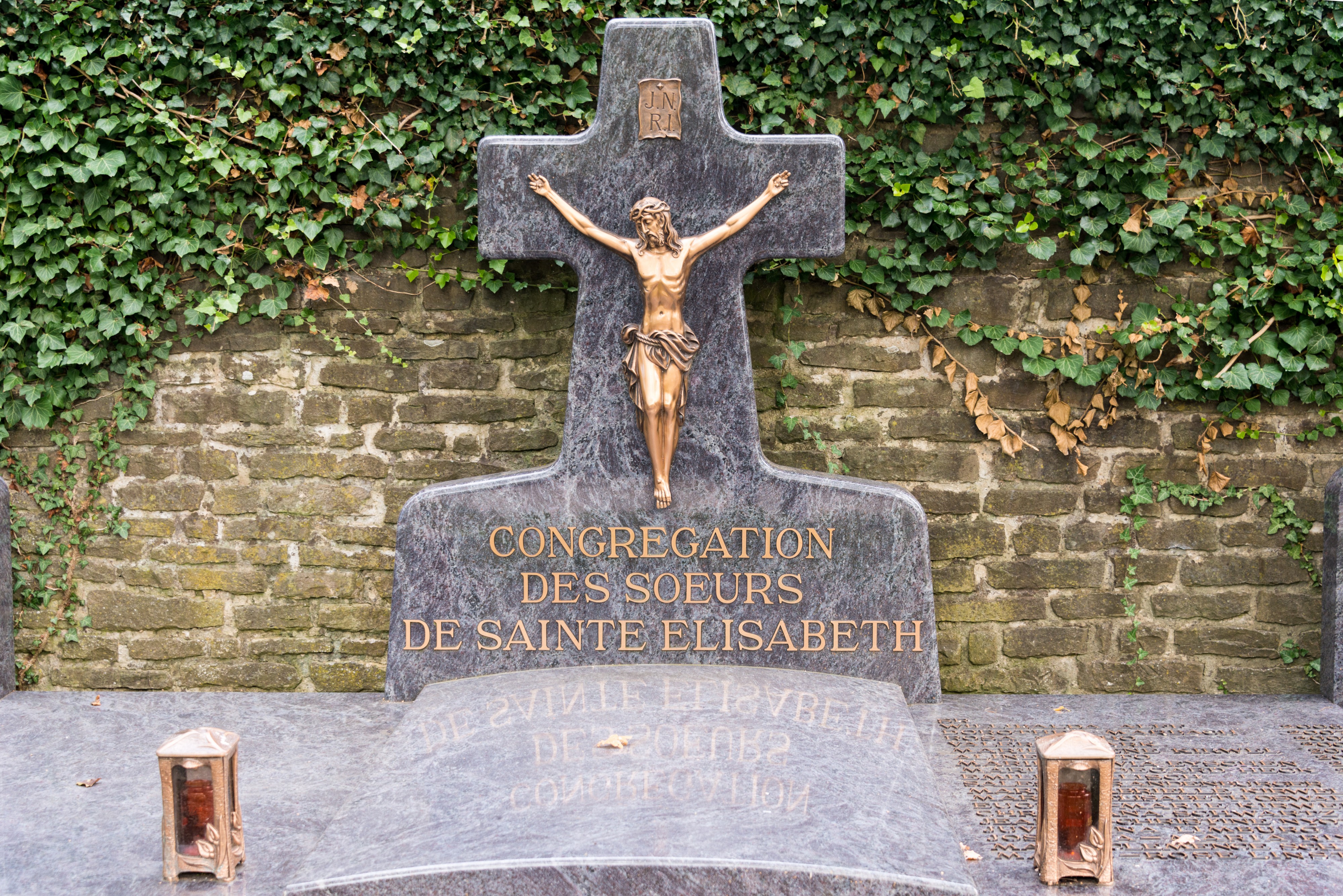 Nikloskierfecht, Congrégation des Soeurs de Sainte Élisabeth-102