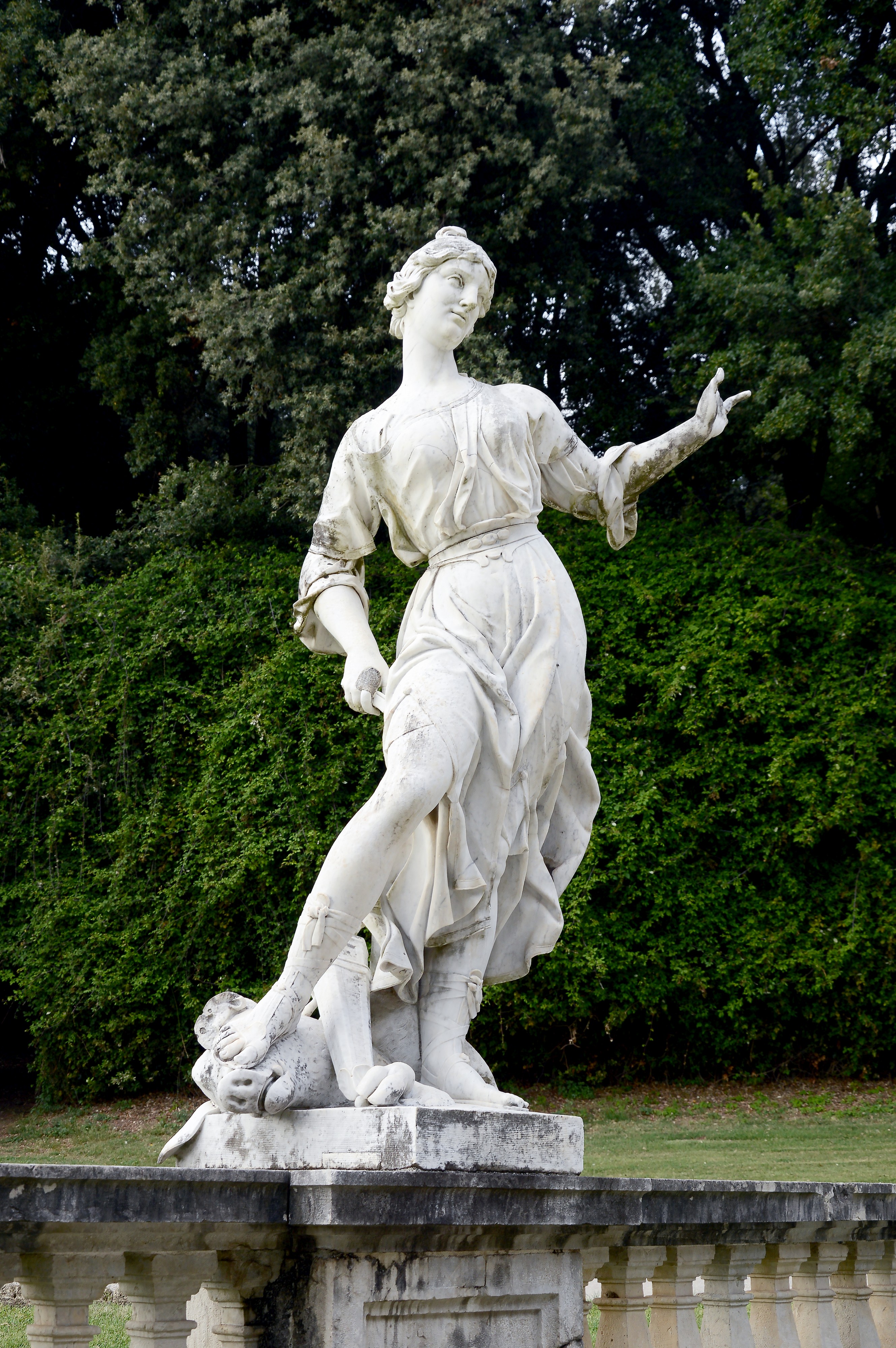 Royal Park of the Palace of Caserta - Statue9