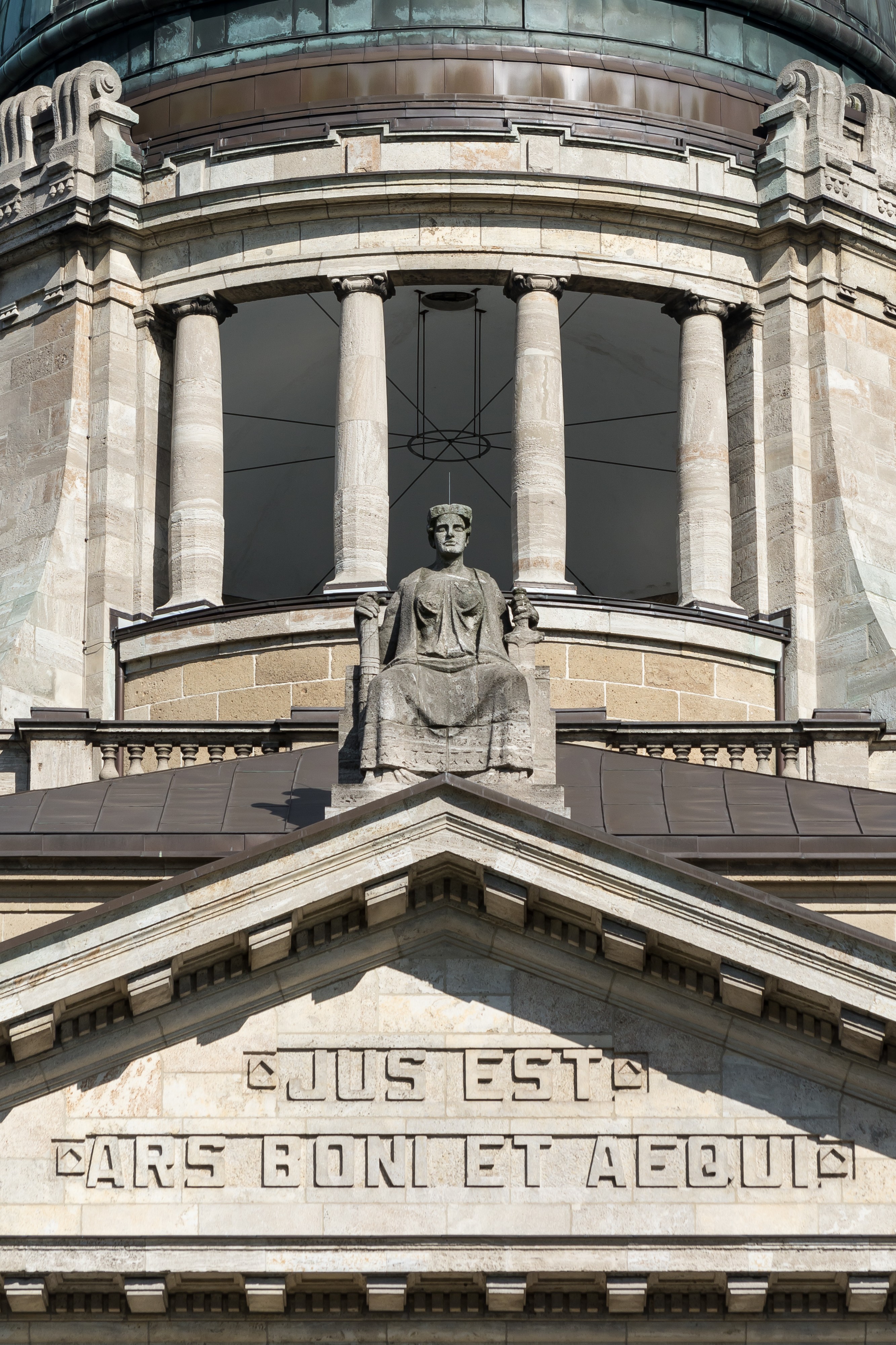 Sievekingplatz 2 (Hamburg-Neustadt).Hanseatisches Oberlandesgericht.Justitia.2.12621.ajb