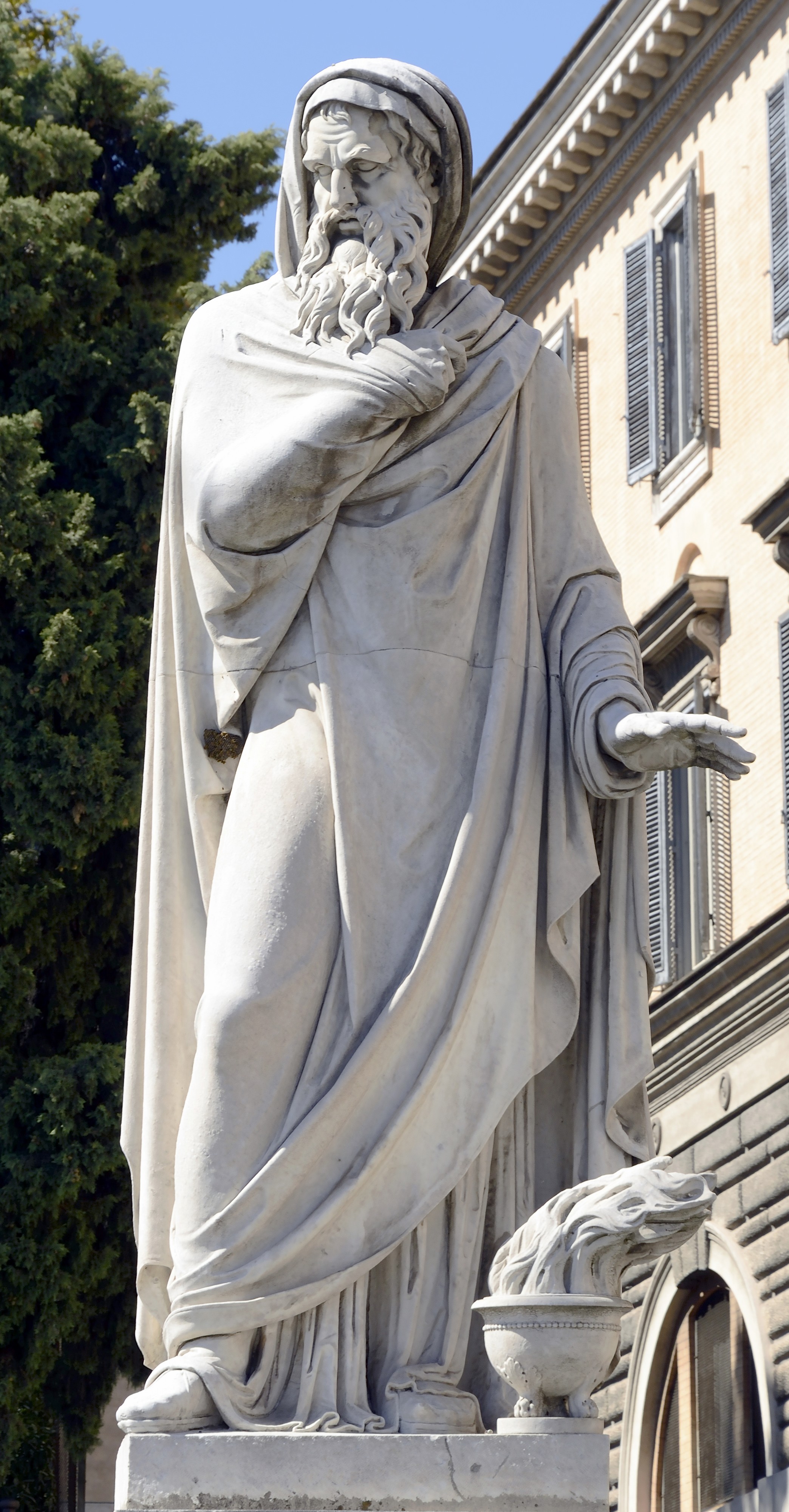 Statue in Piazza del Popolo
