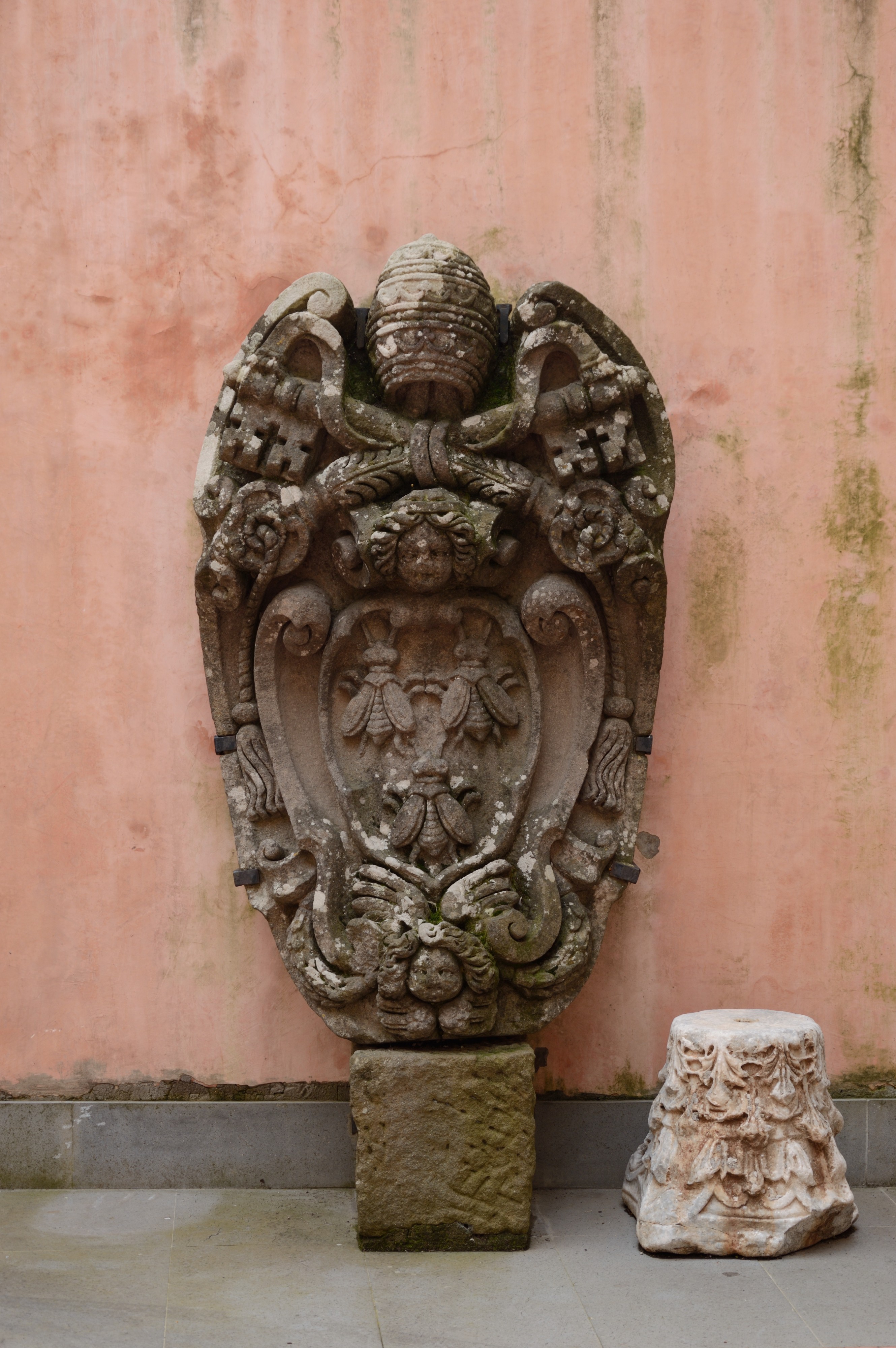 Symbol of Urban VIII in Sutri