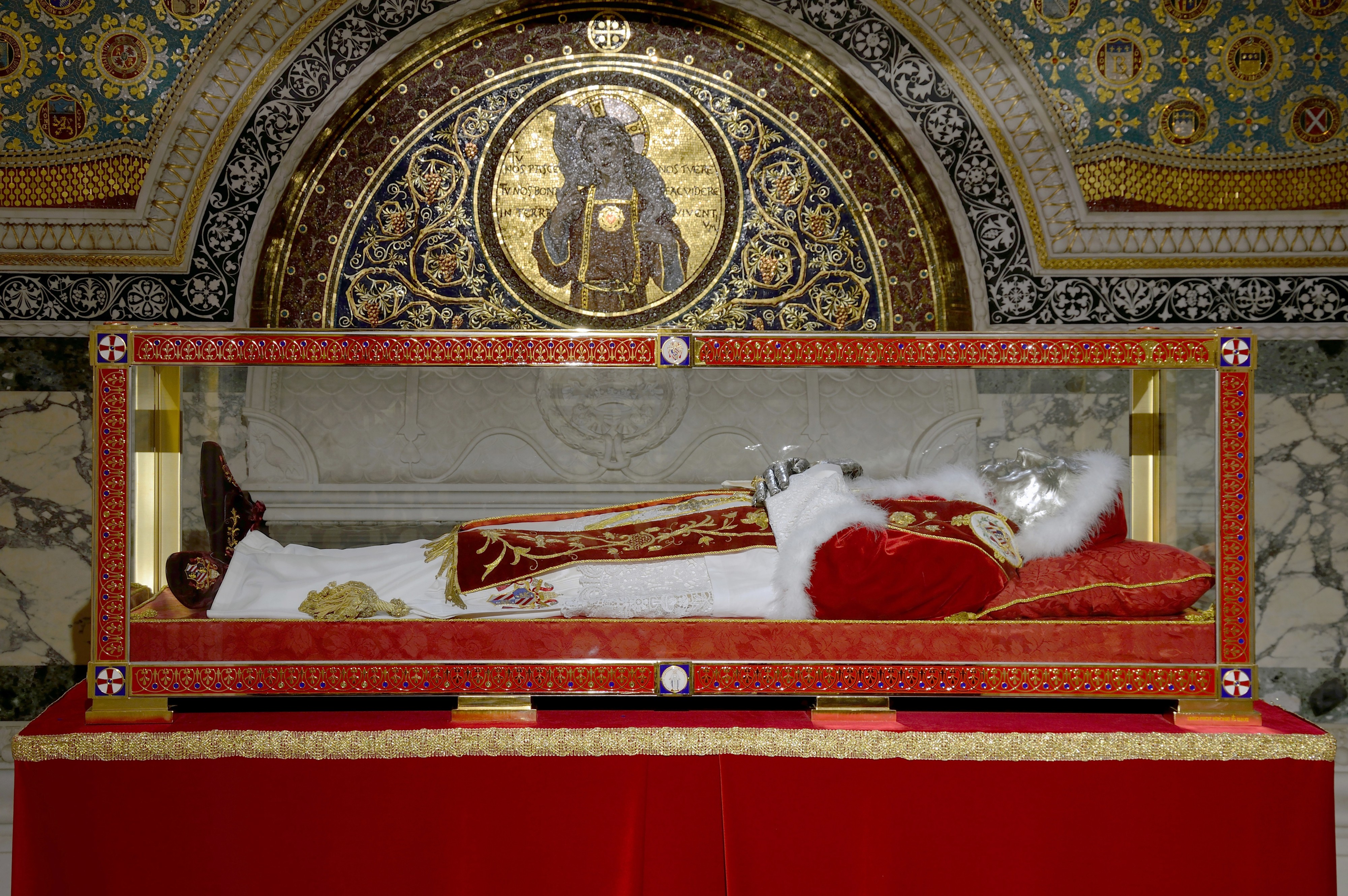 Tomb of Pius IX