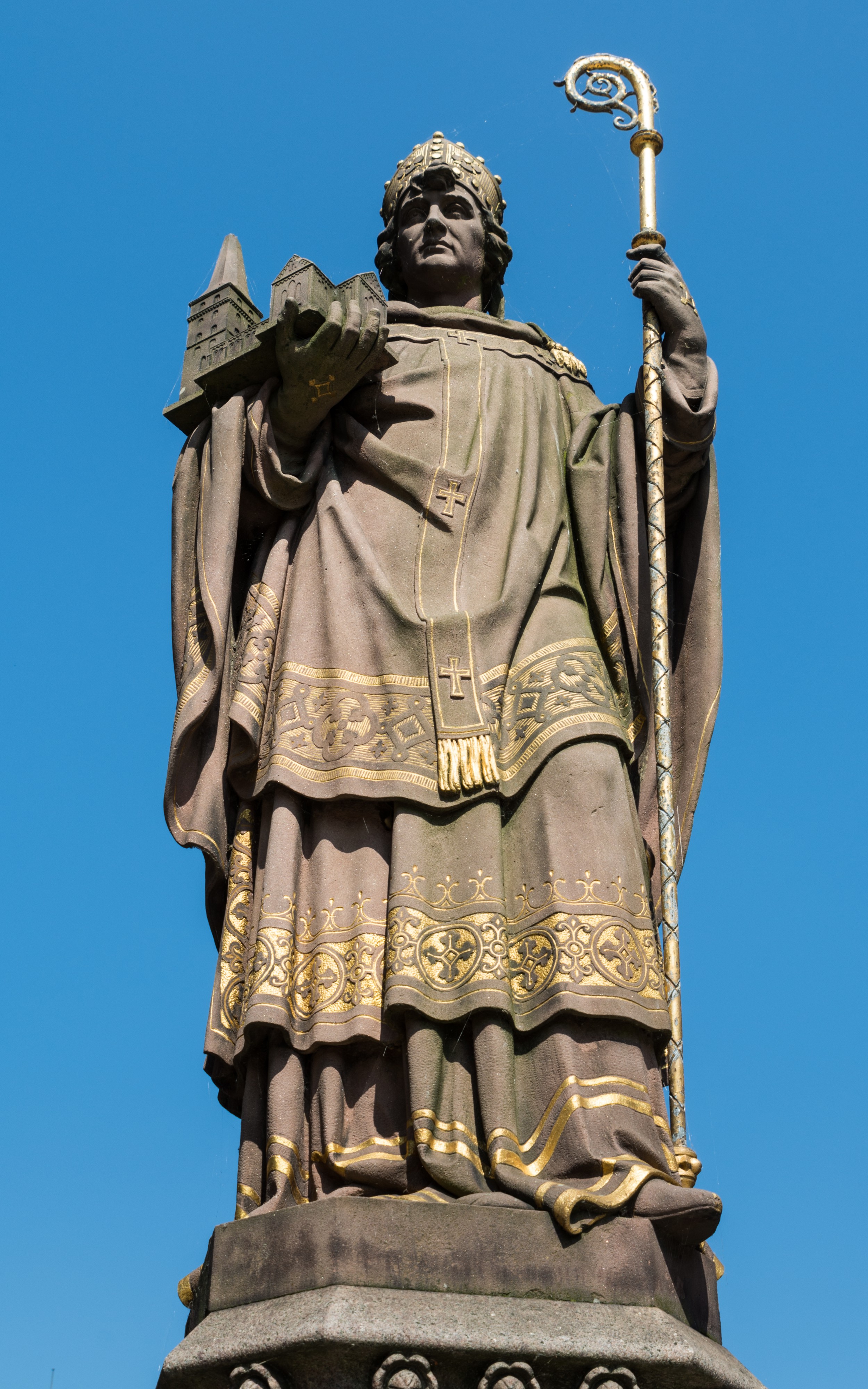 Trostbrücke (Hamburg-Altstadt).Skulptur 'St. Ansgar'.3.12071.ajb
