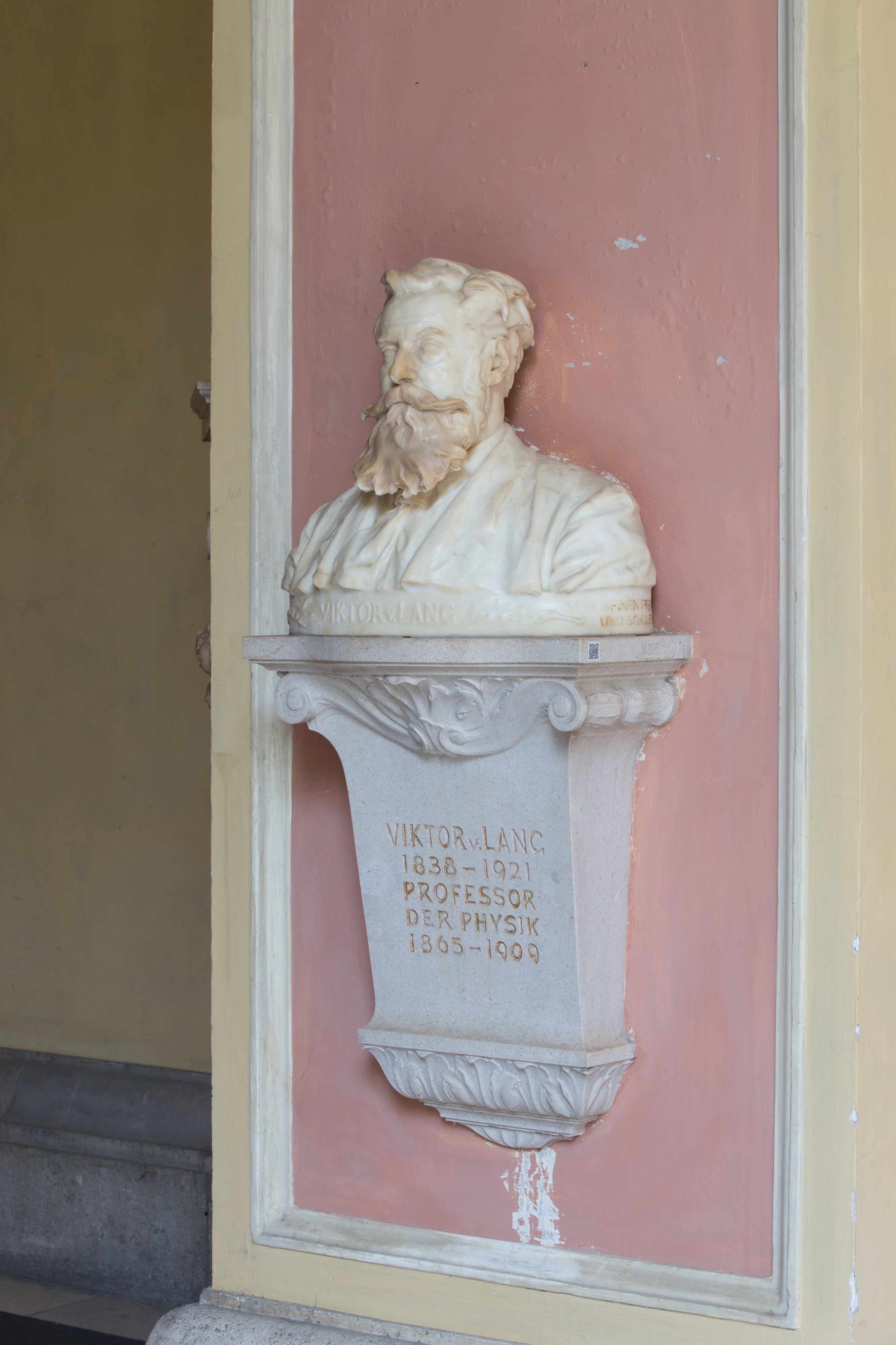 Victor von Lang (Nr. 60) Bust in the Arkadenhof, University of Vienna-9293-Bearbeitet