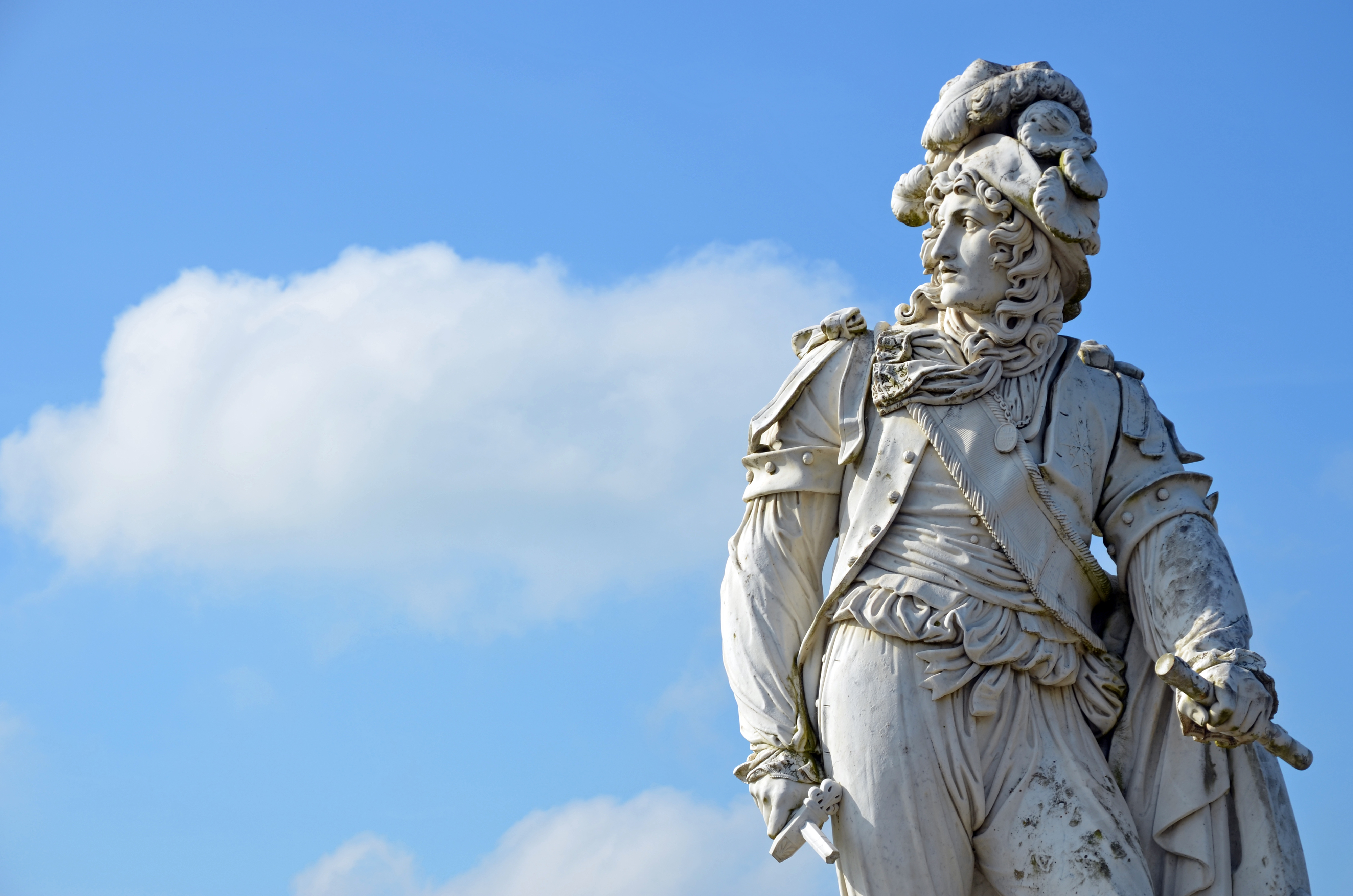 TourvilleStatue 04