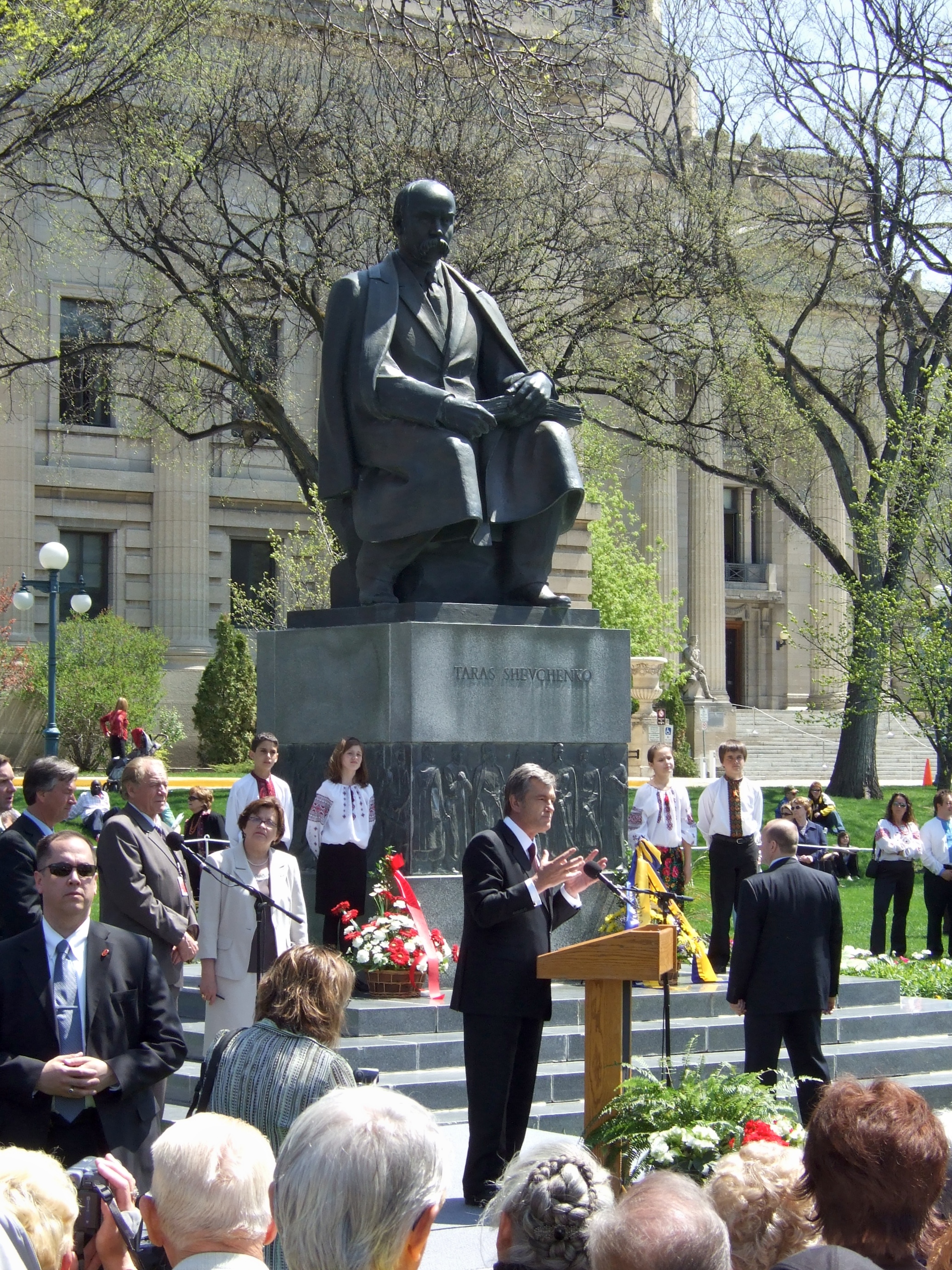 Yushchenko at Manitoba Legislature