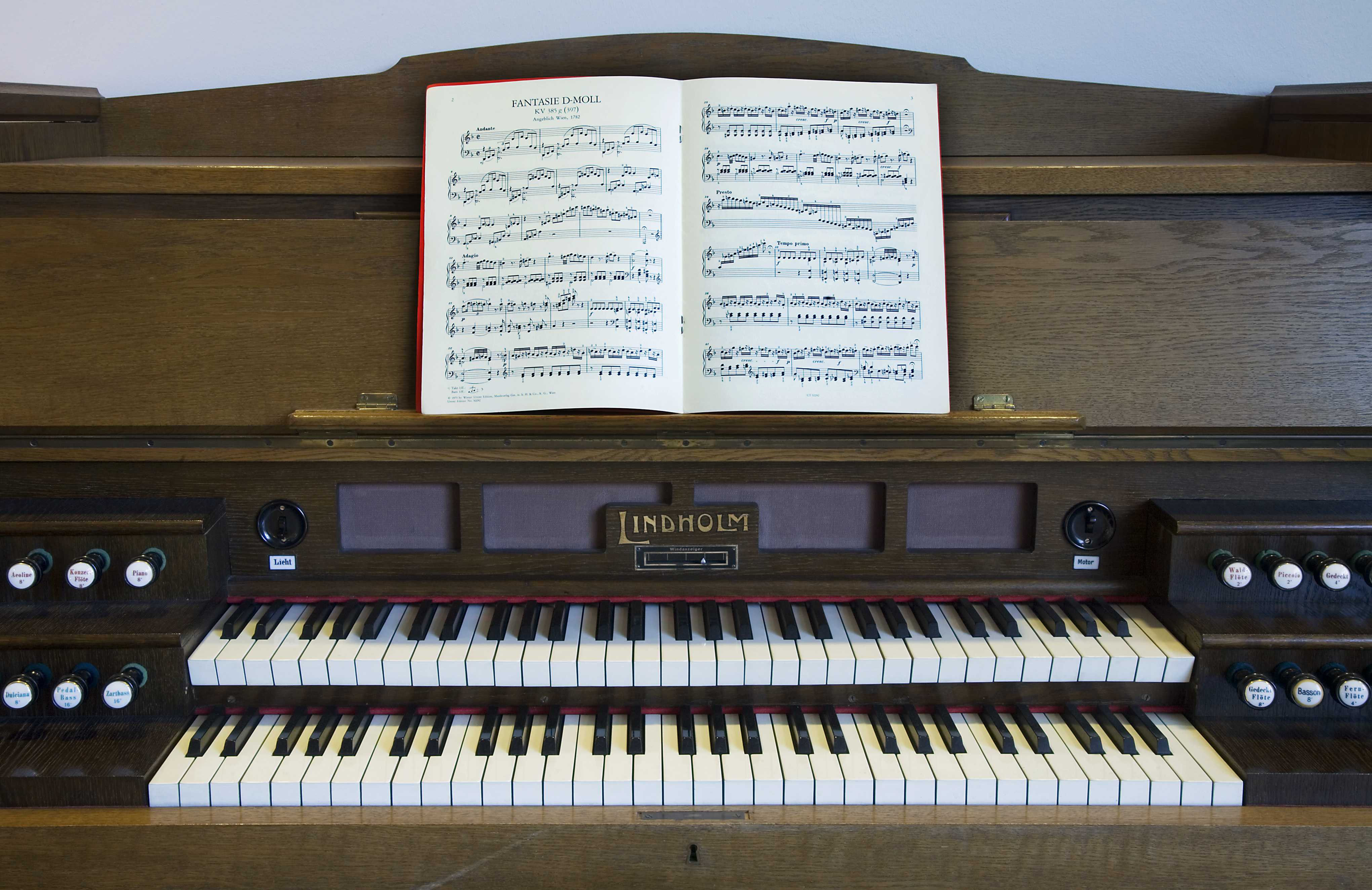 Berlin- Lindholm Electronic organ - 4026