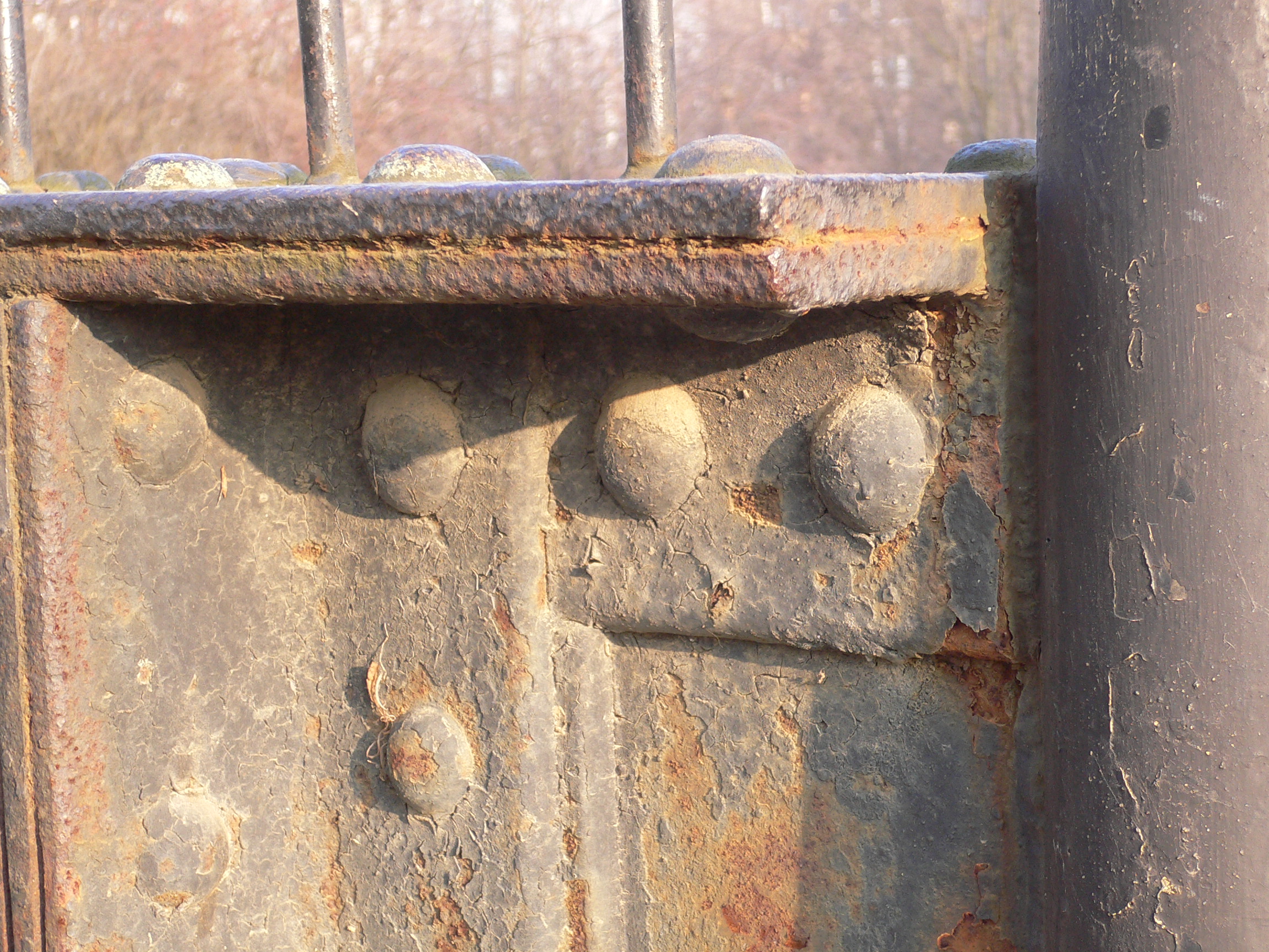 Berlin nietverbindung 20050209 p1000411