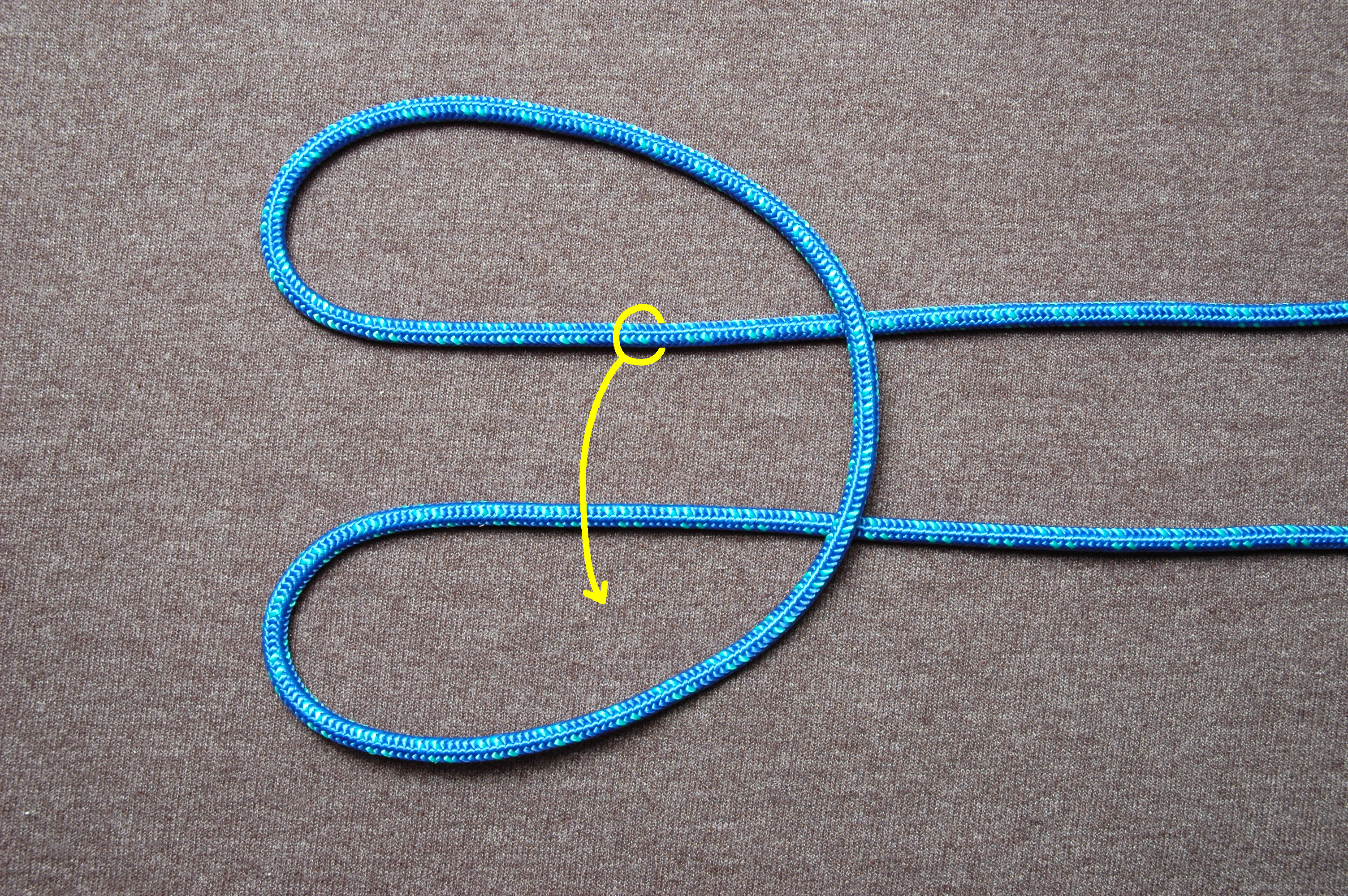 Bottle Sling ABOK 1142 Tying Step 1