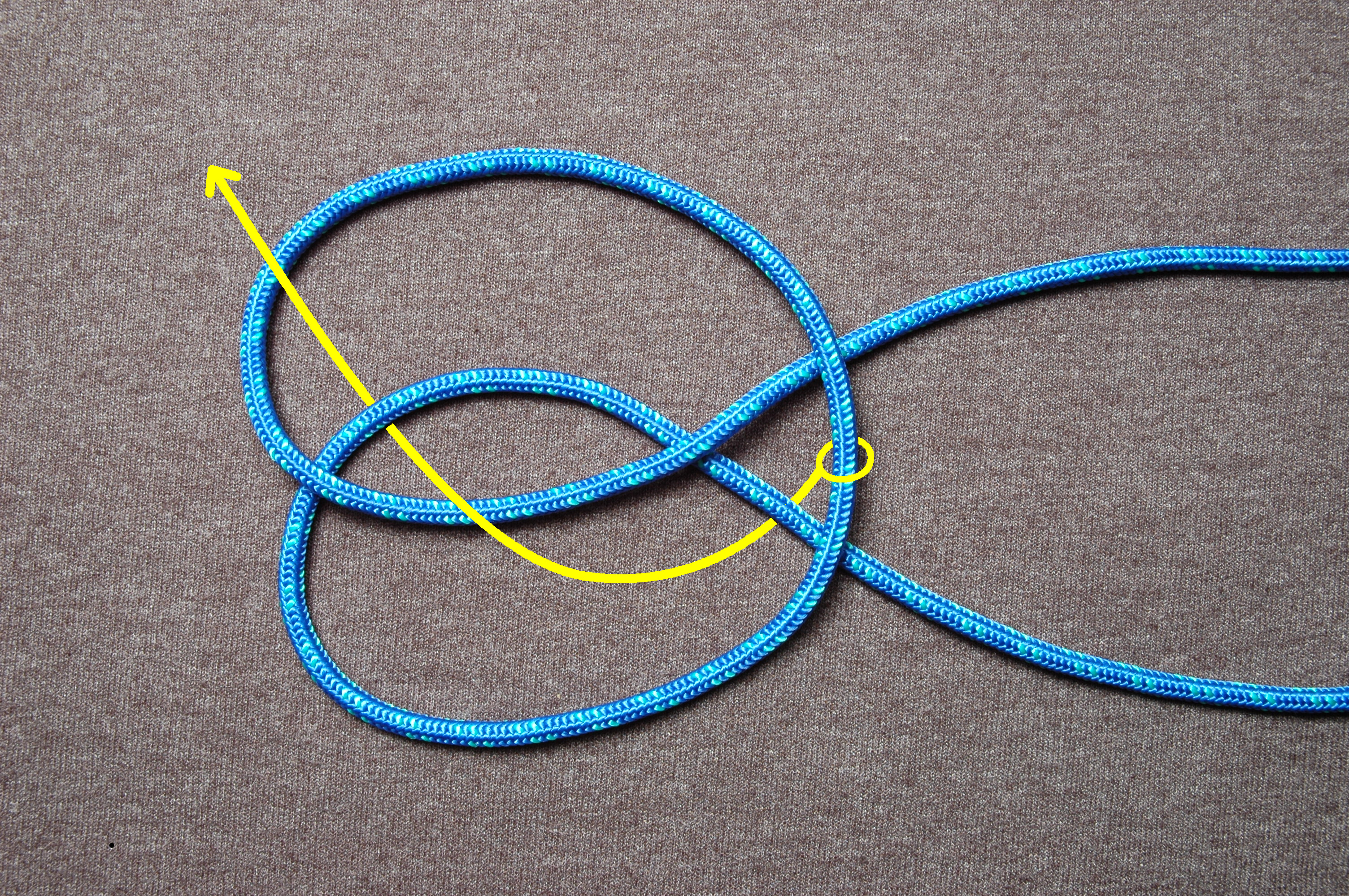 Bottle Sling ABOK 1142 Tying Step 2
