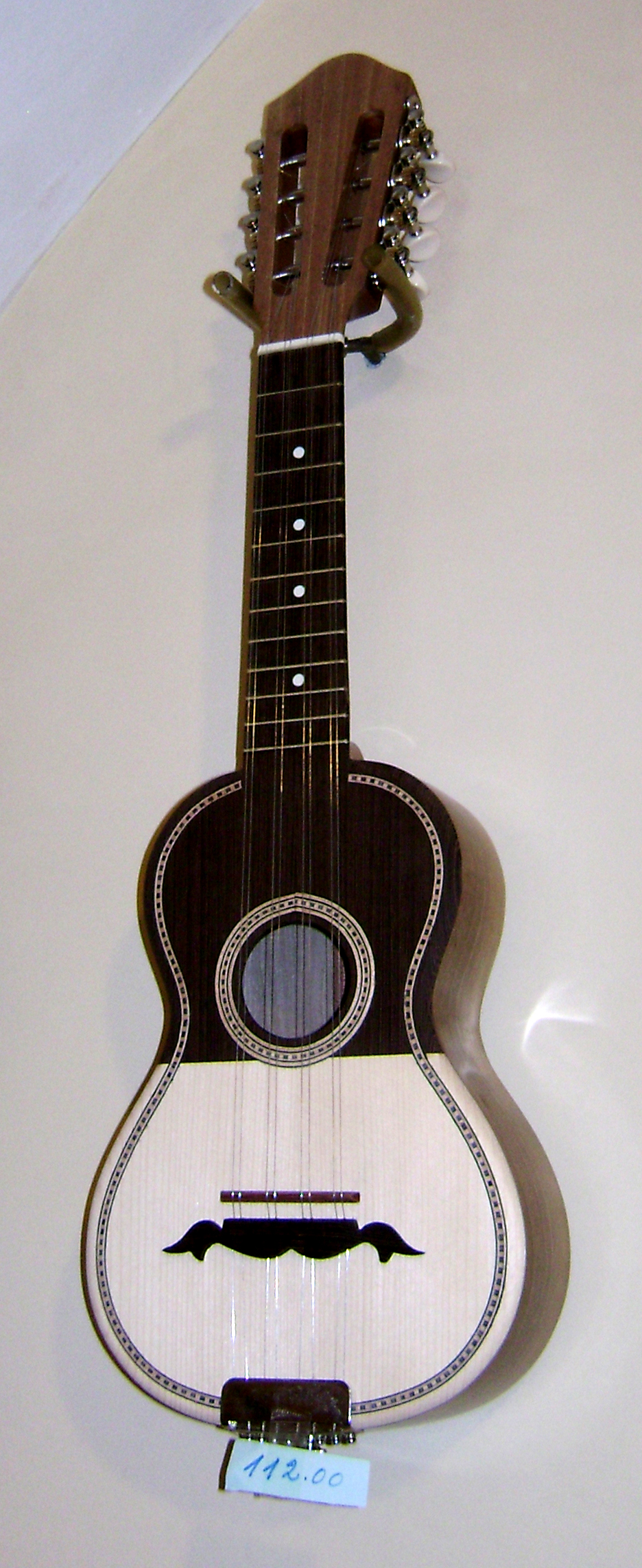 Cavaquinho minhoto - 8-strings. croppedjpg