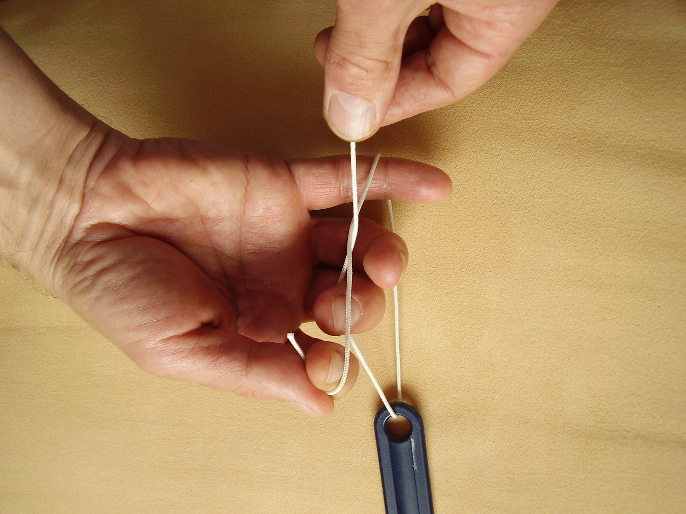Chirurgischer Knoten 03