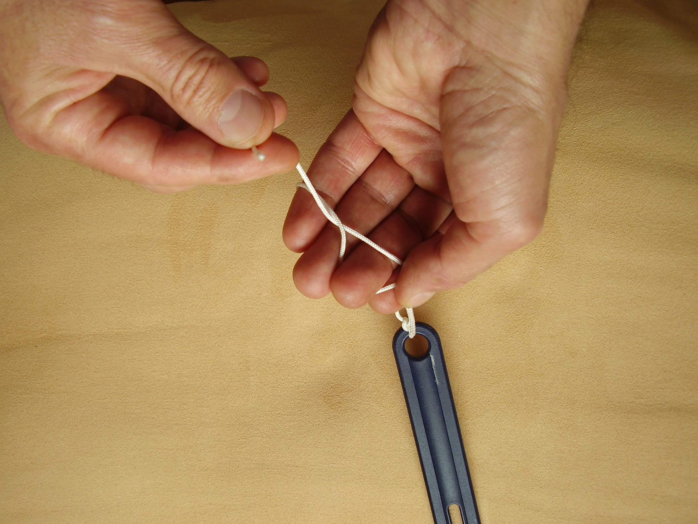 Chirurgischer Knoten 20