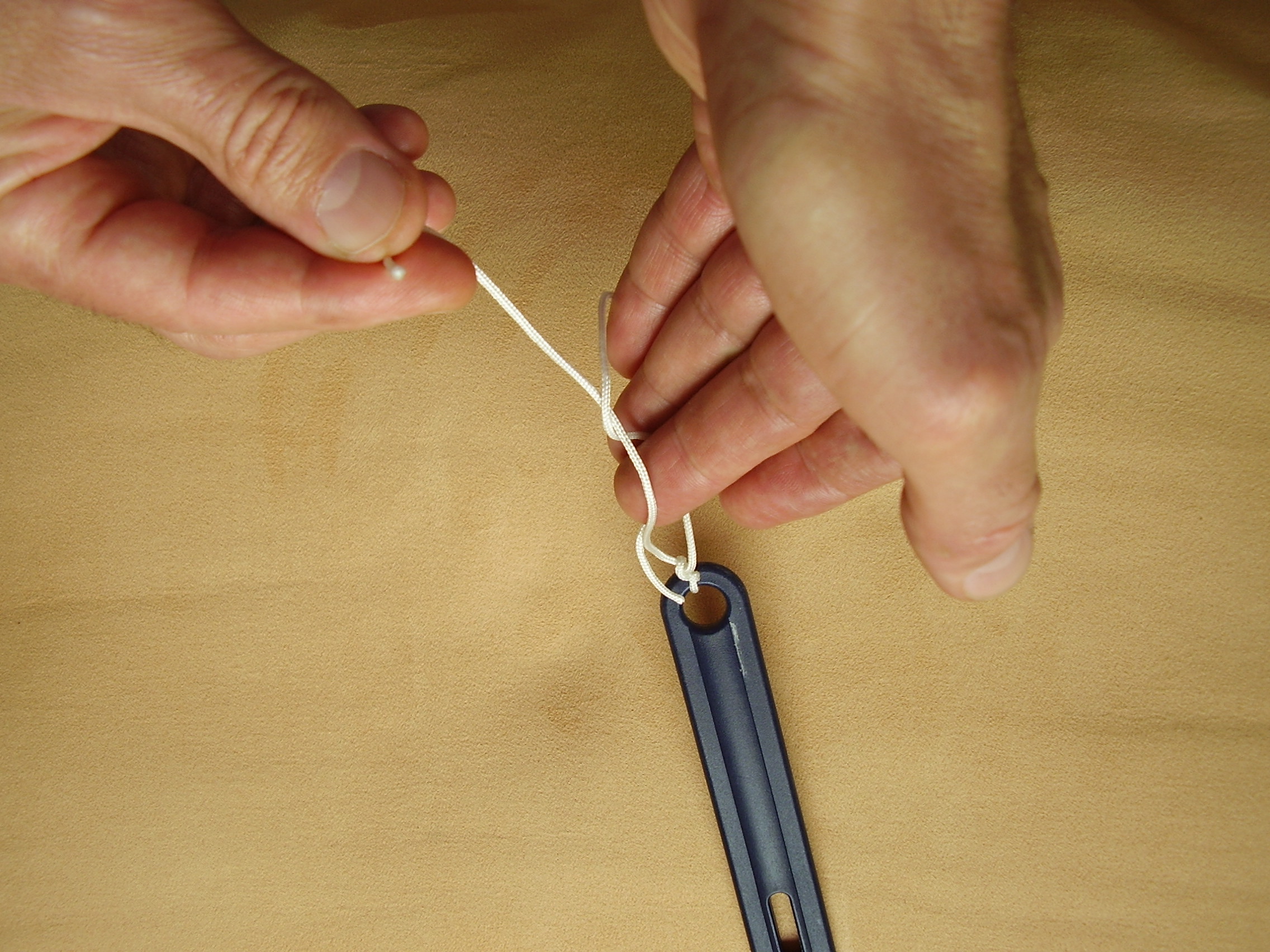 Chirurgischer Knoten 23